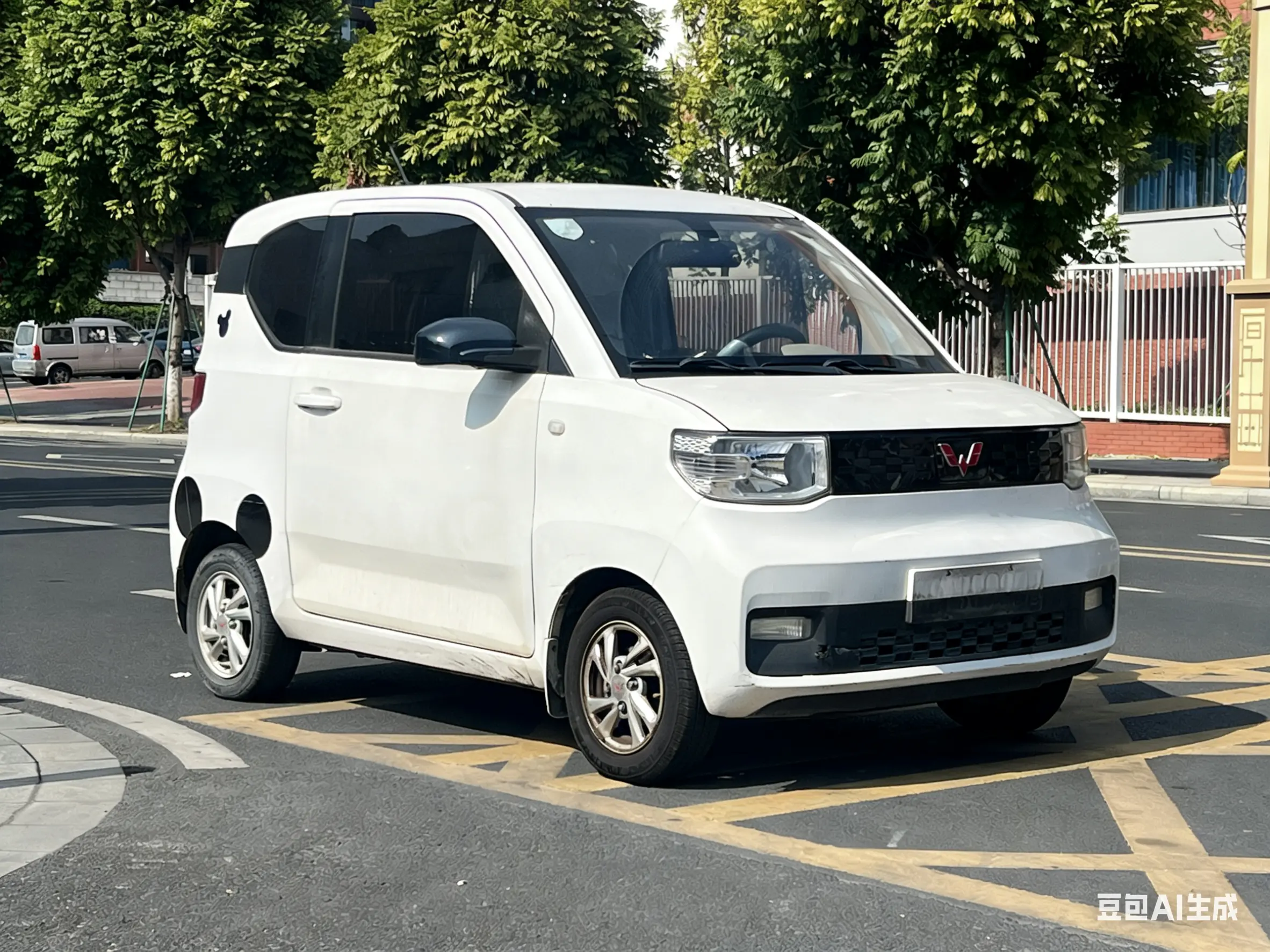 Wuling Hongguang MINIEV  из Китая