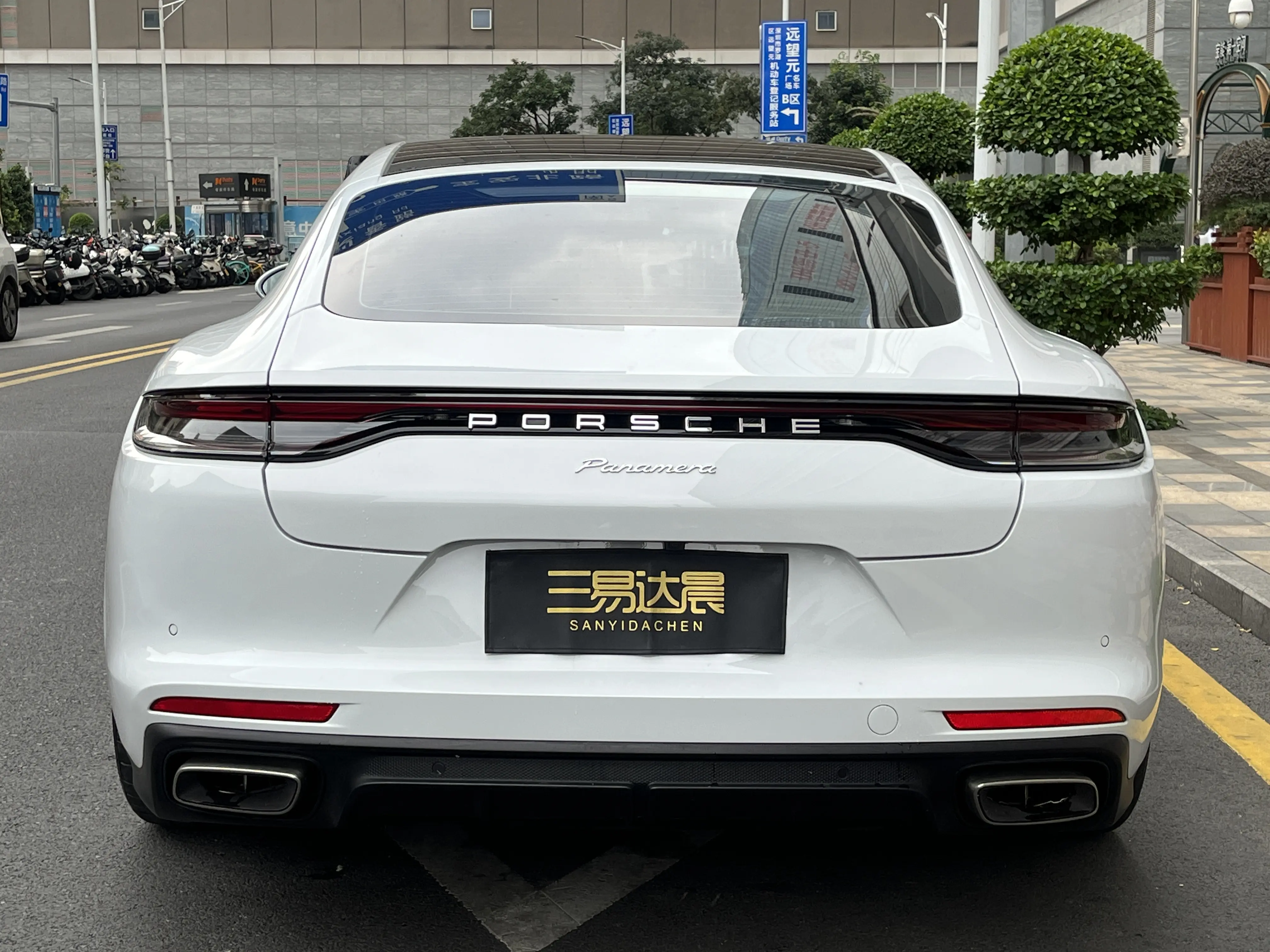 Porsche Panamera