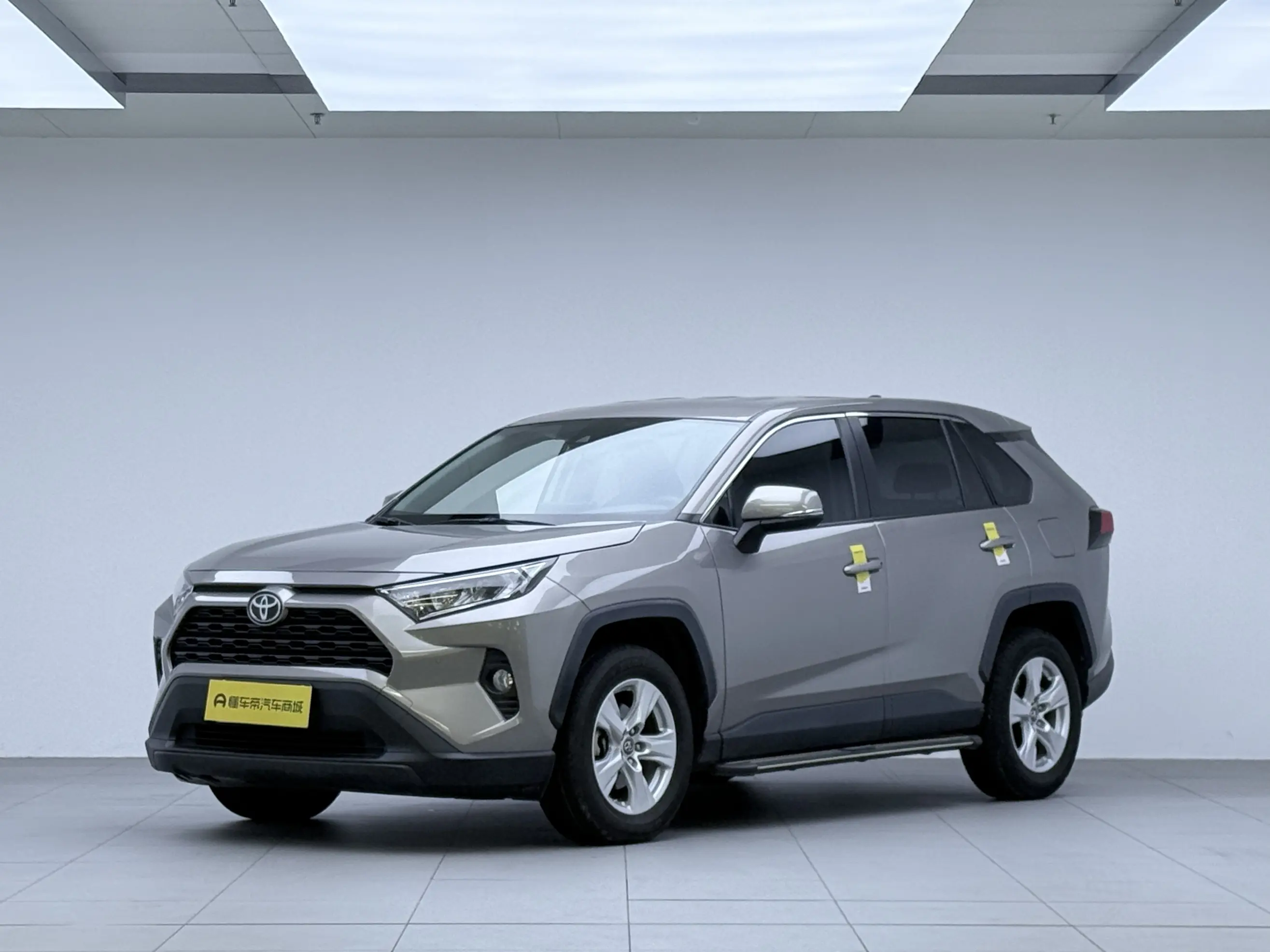 Toyota RAV4  из Китая