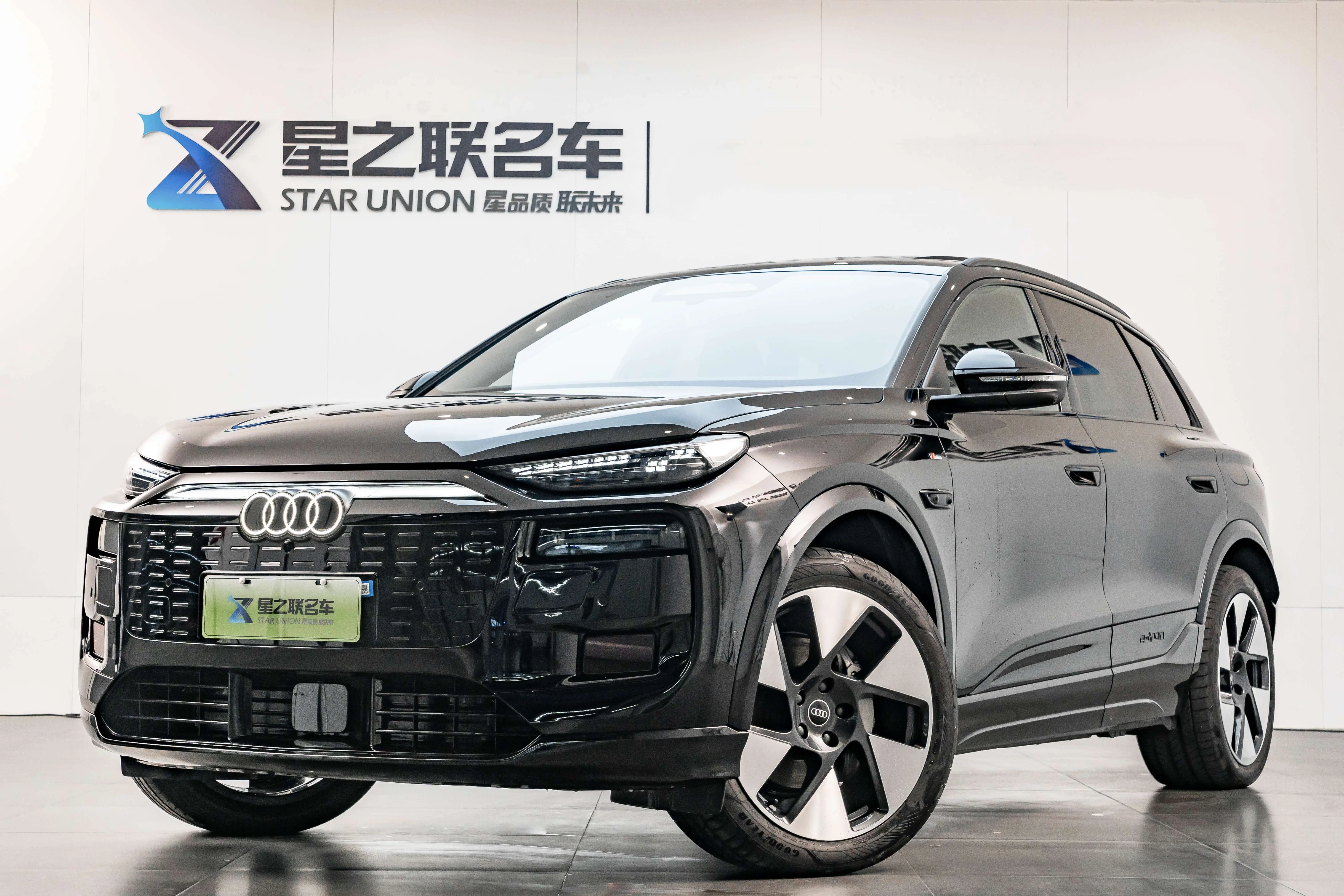 Audi Q6L e-tron  из Китая