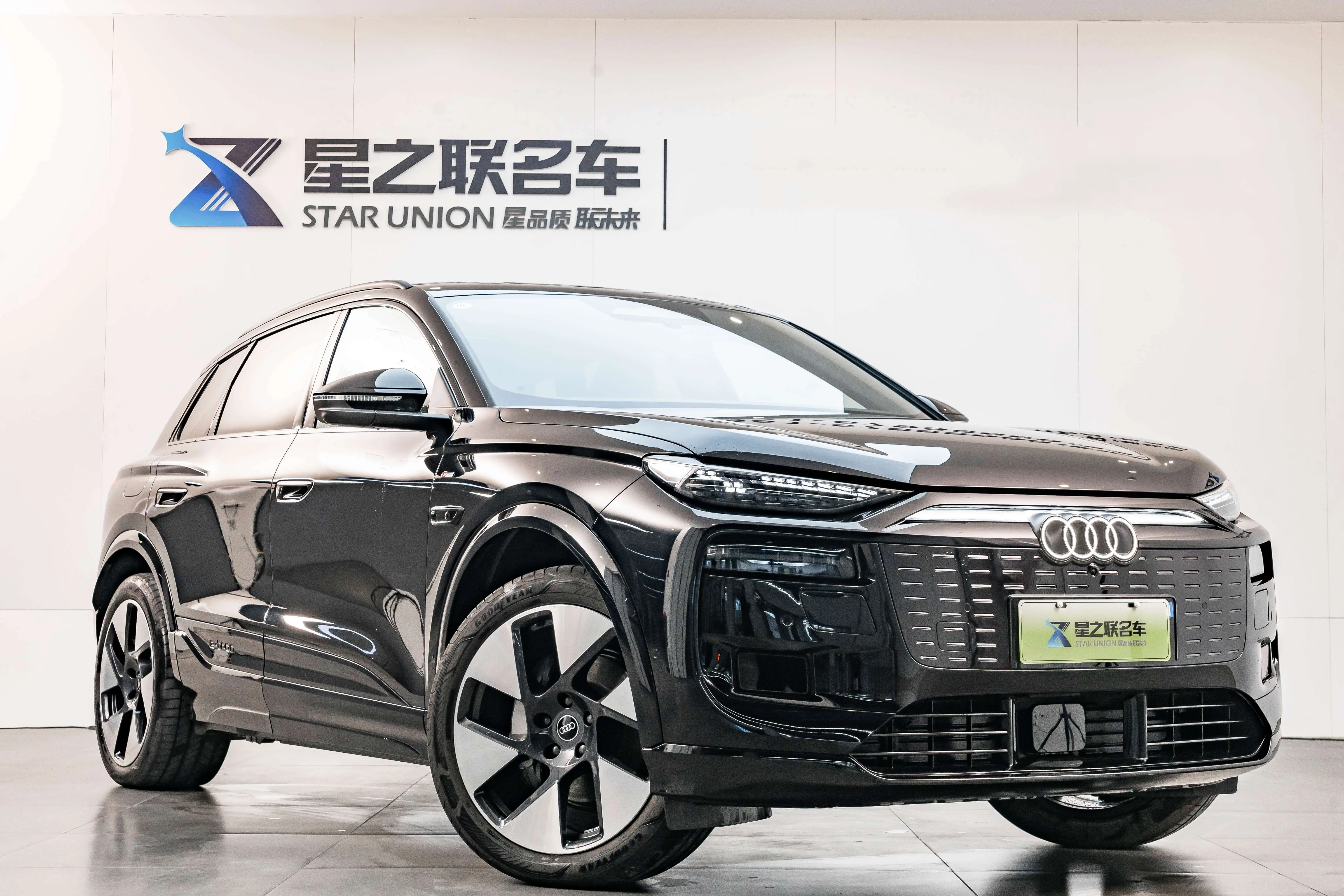 Audi Q6L e-tron  из Китая