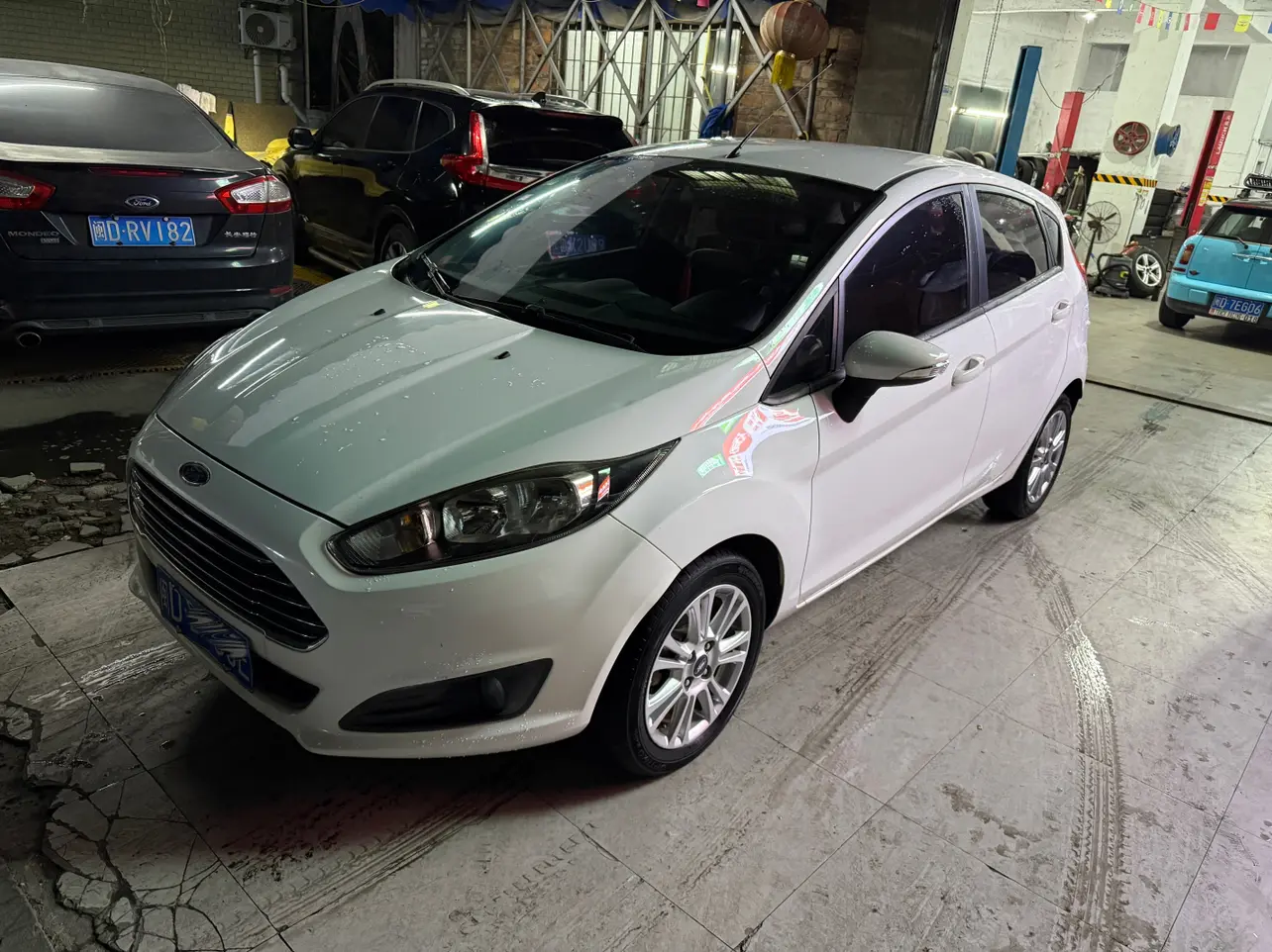 Ford Carnival  из Китая