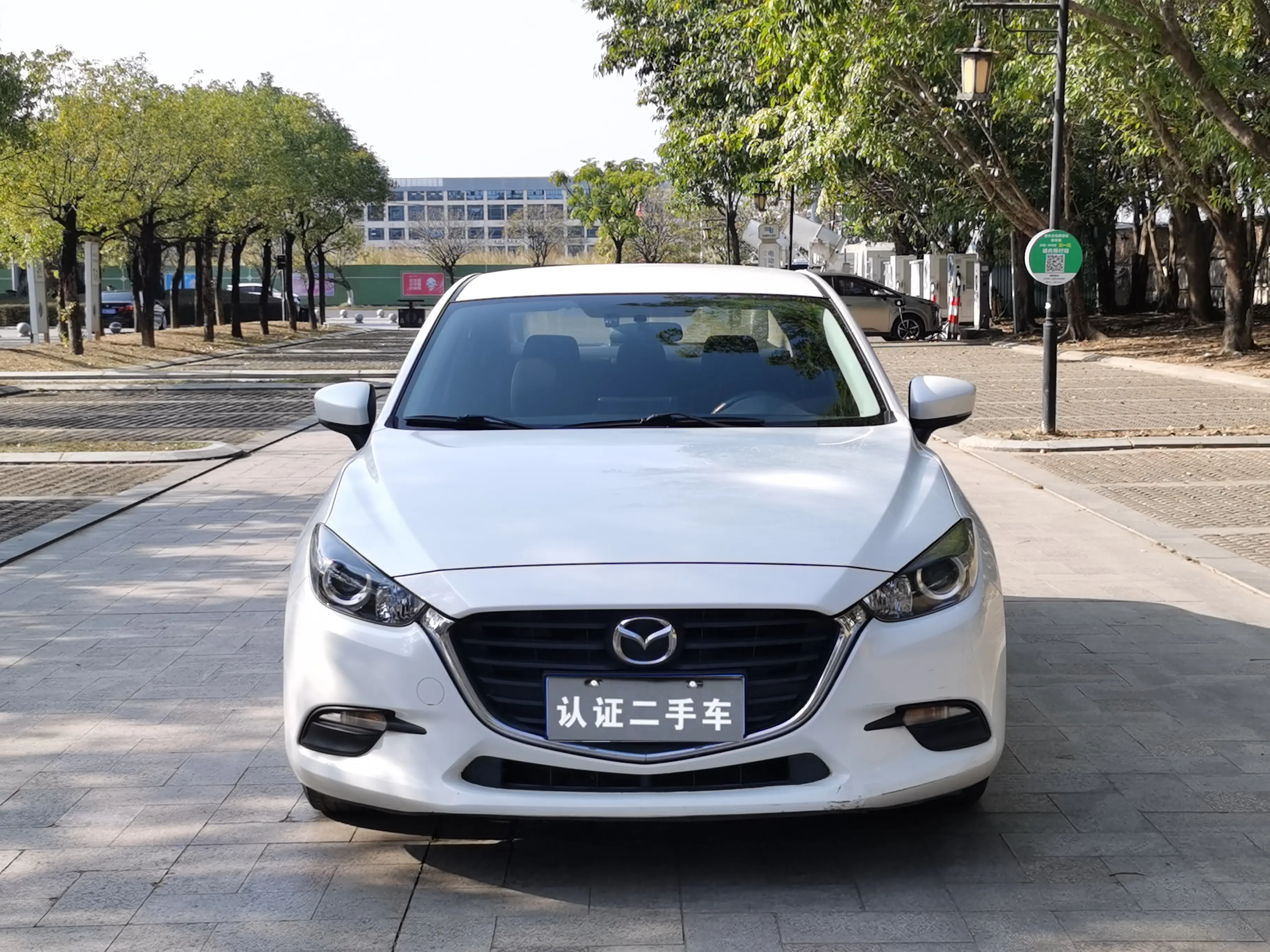 Mazda Axela (Mazda3)  из Китая