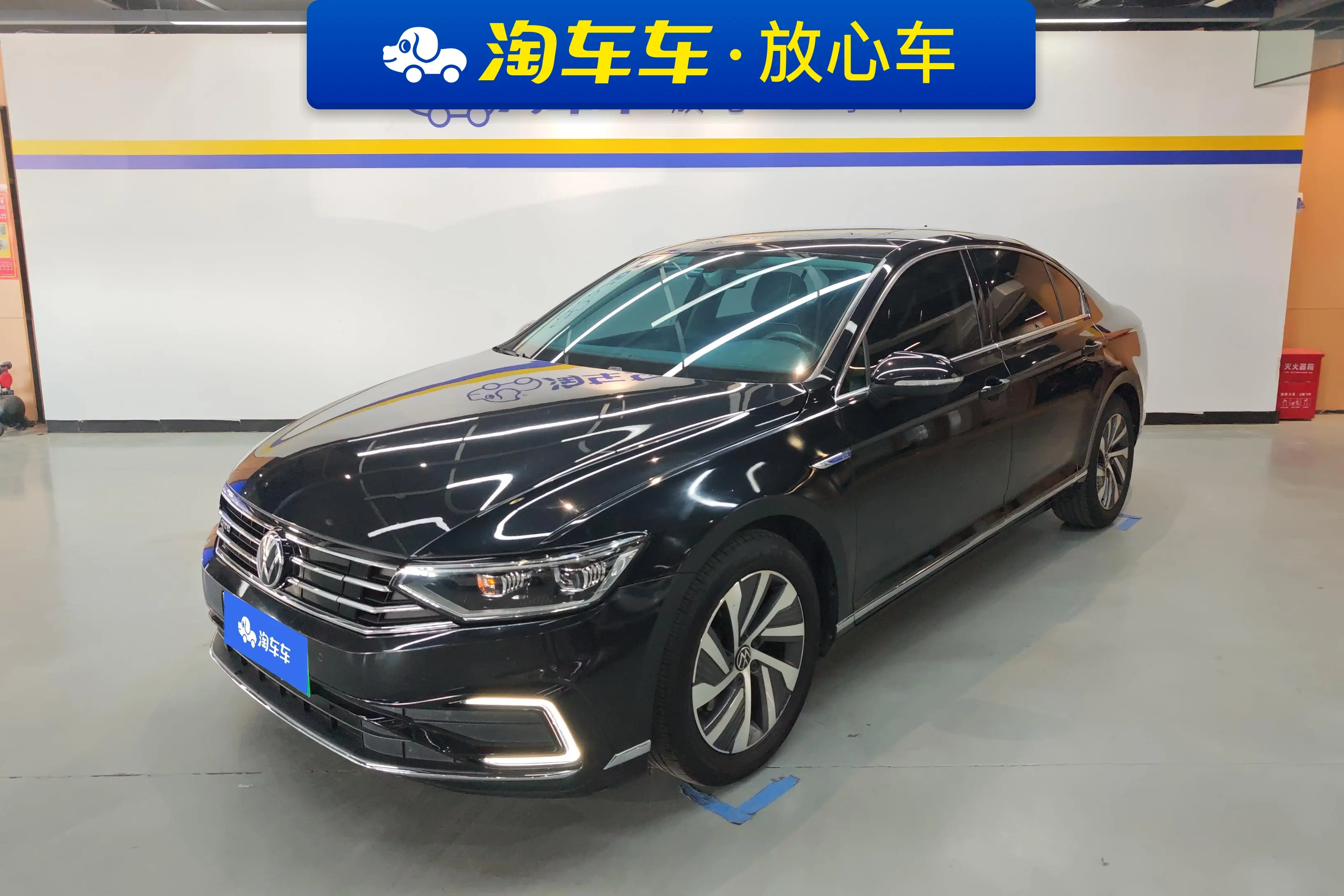 Volkswagen Magotan PHEV  из Китая