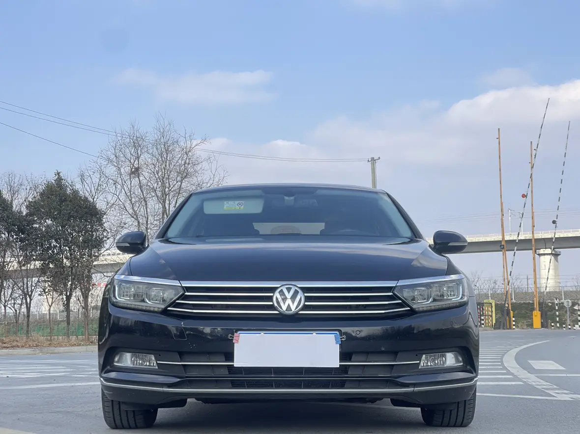 Volkswagen Magotan  из Китая