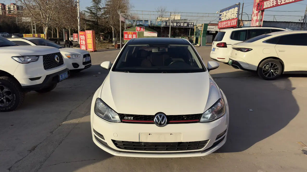 Volkswagen Golf  из Китая