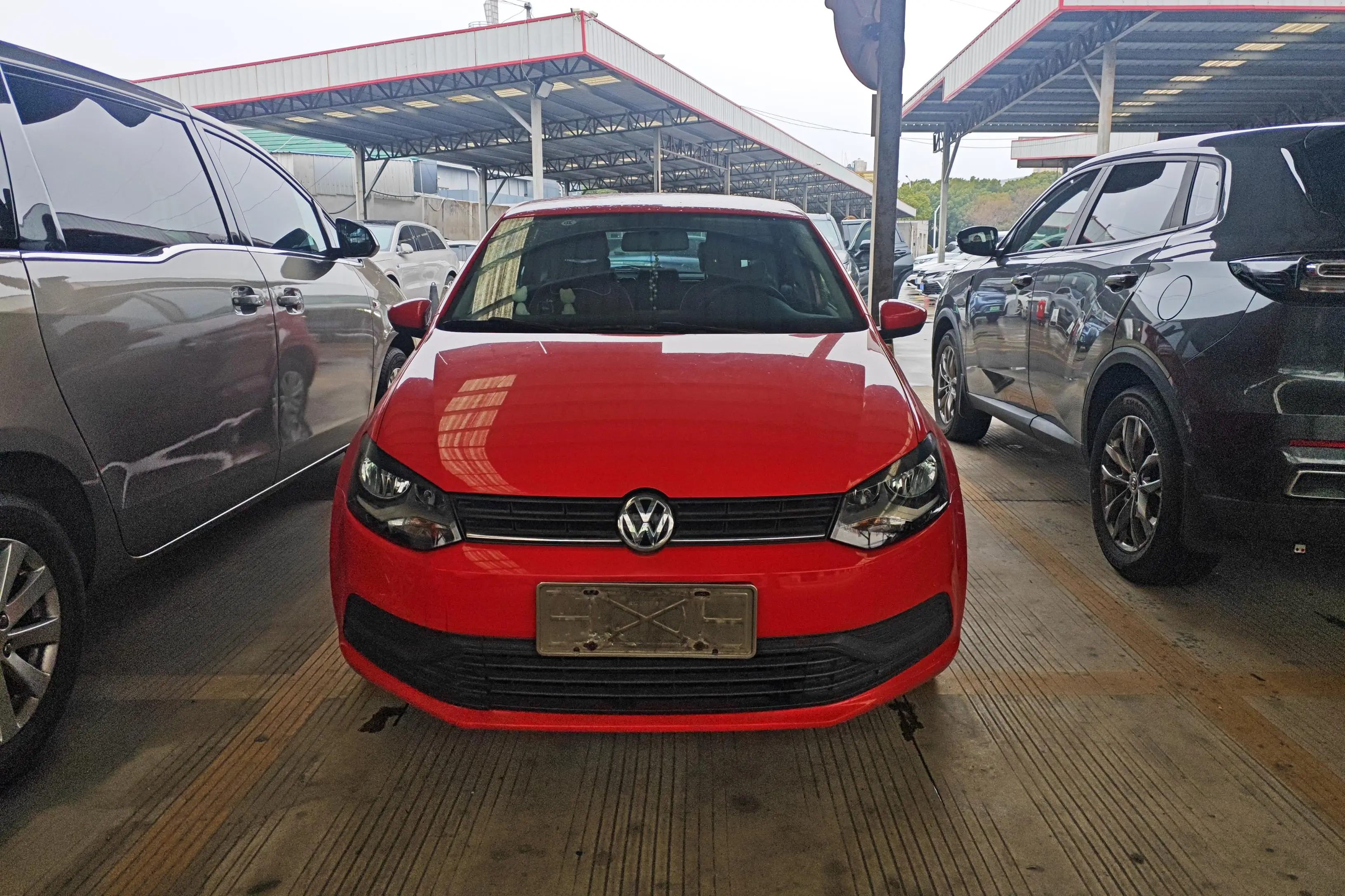 Volkswagen Polo  из Китая