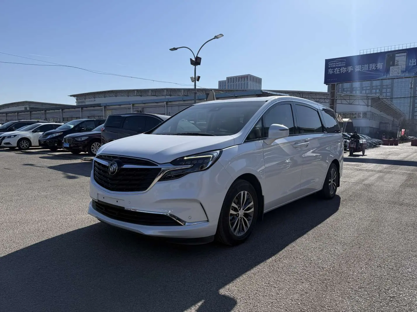 Buick GL8