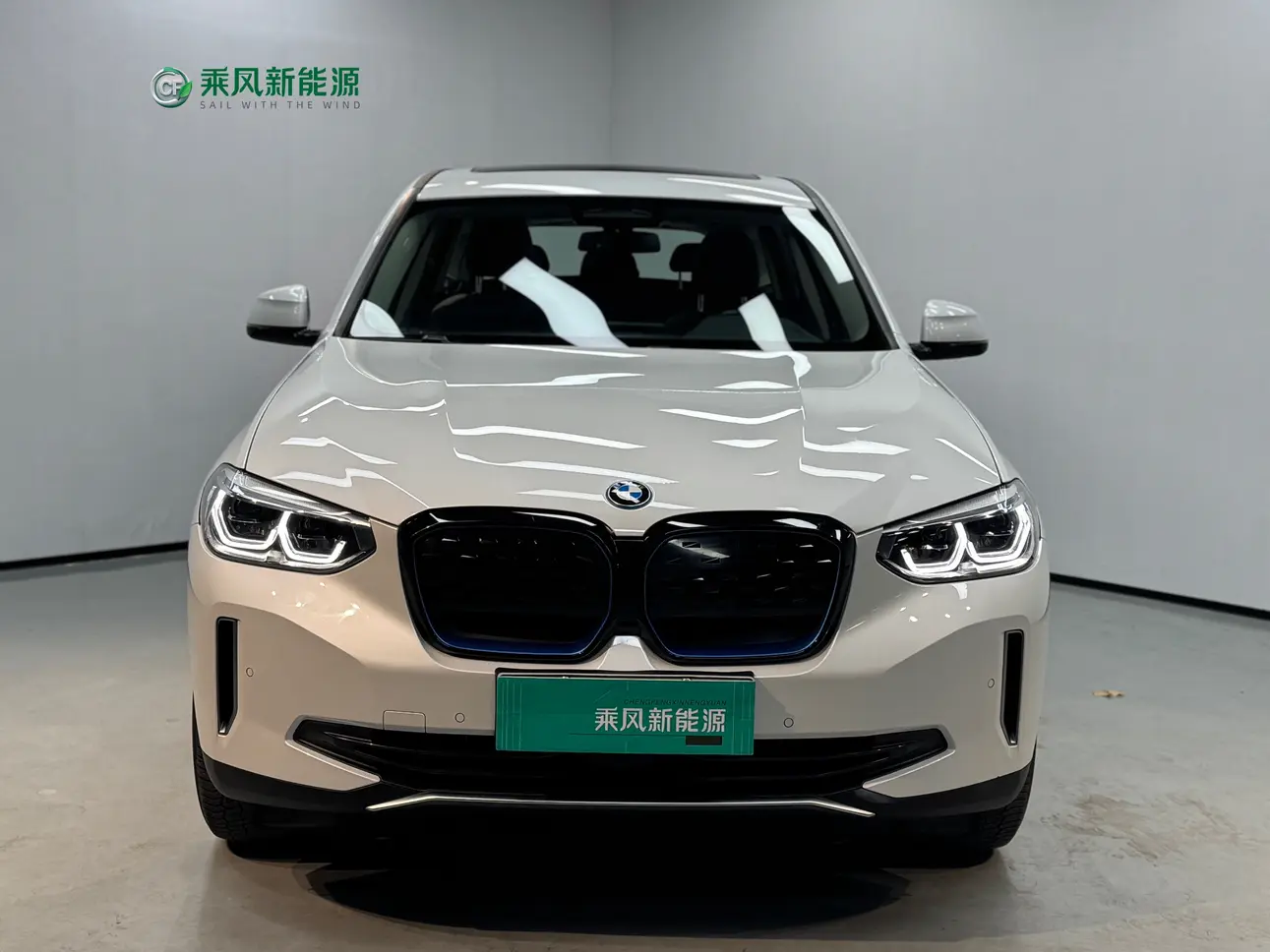 BMW iX3  из Китая