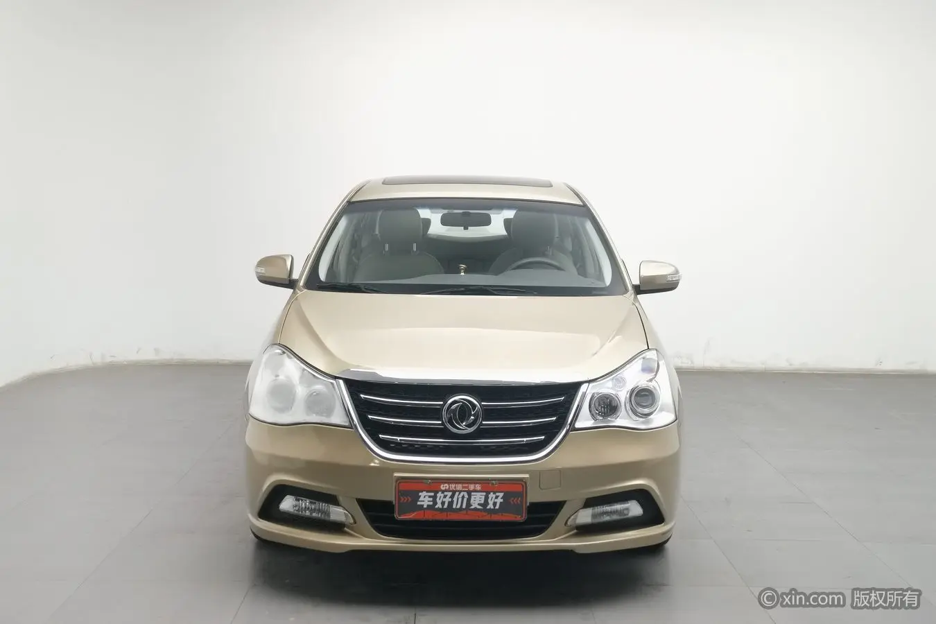 Dongfeng Fengshen A60  из Китая