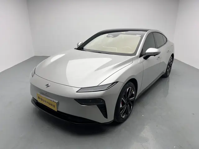 Dongfeng Eπ007  из Китая