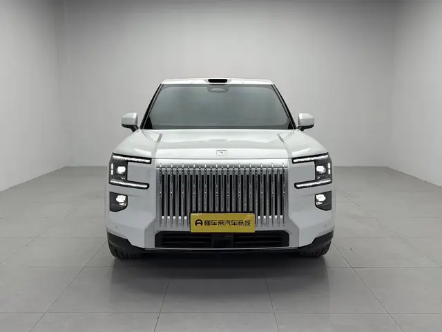 ZEEKR 9X  из Китая