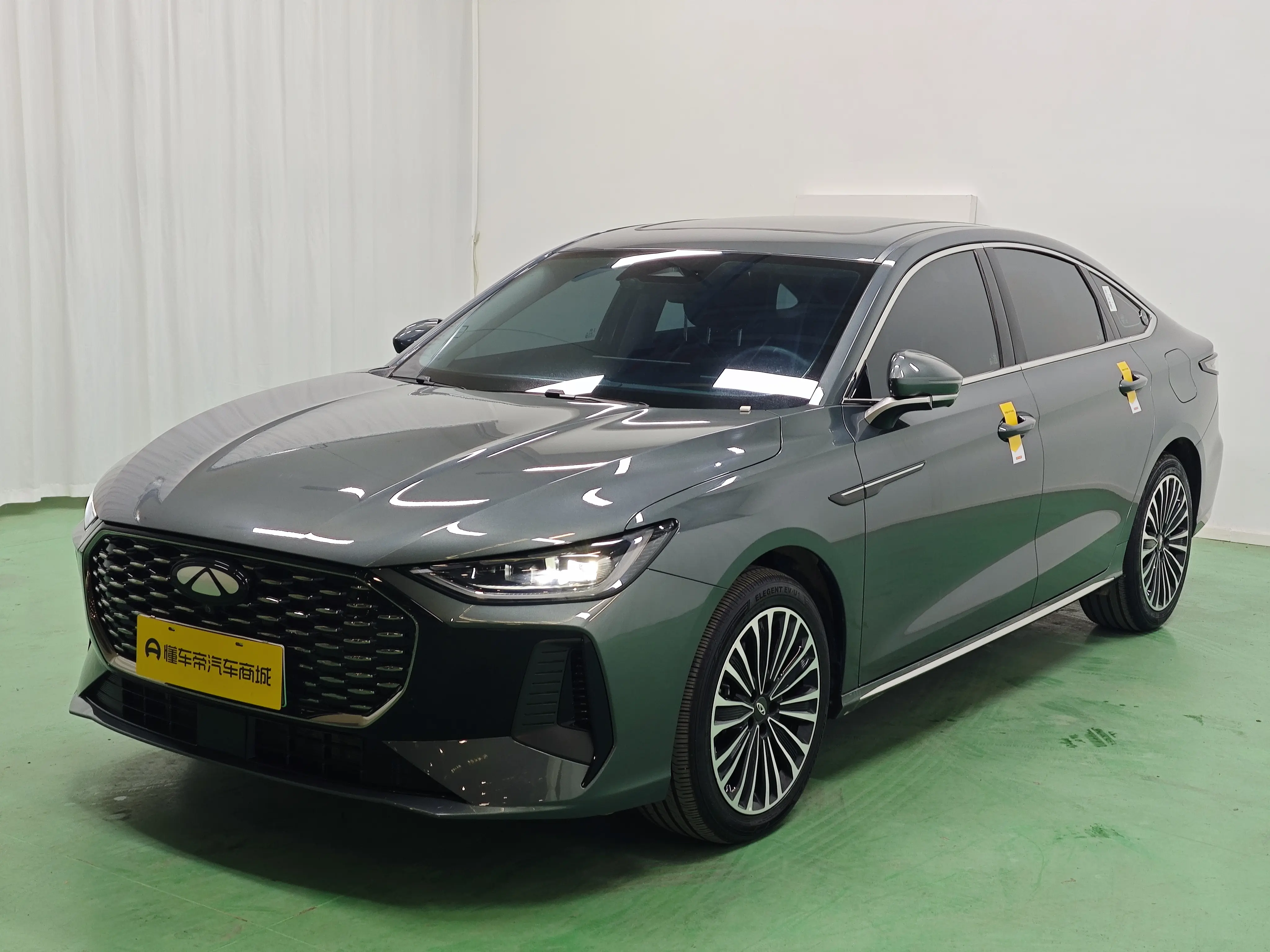 Chery Fengyun A8L  из Китая