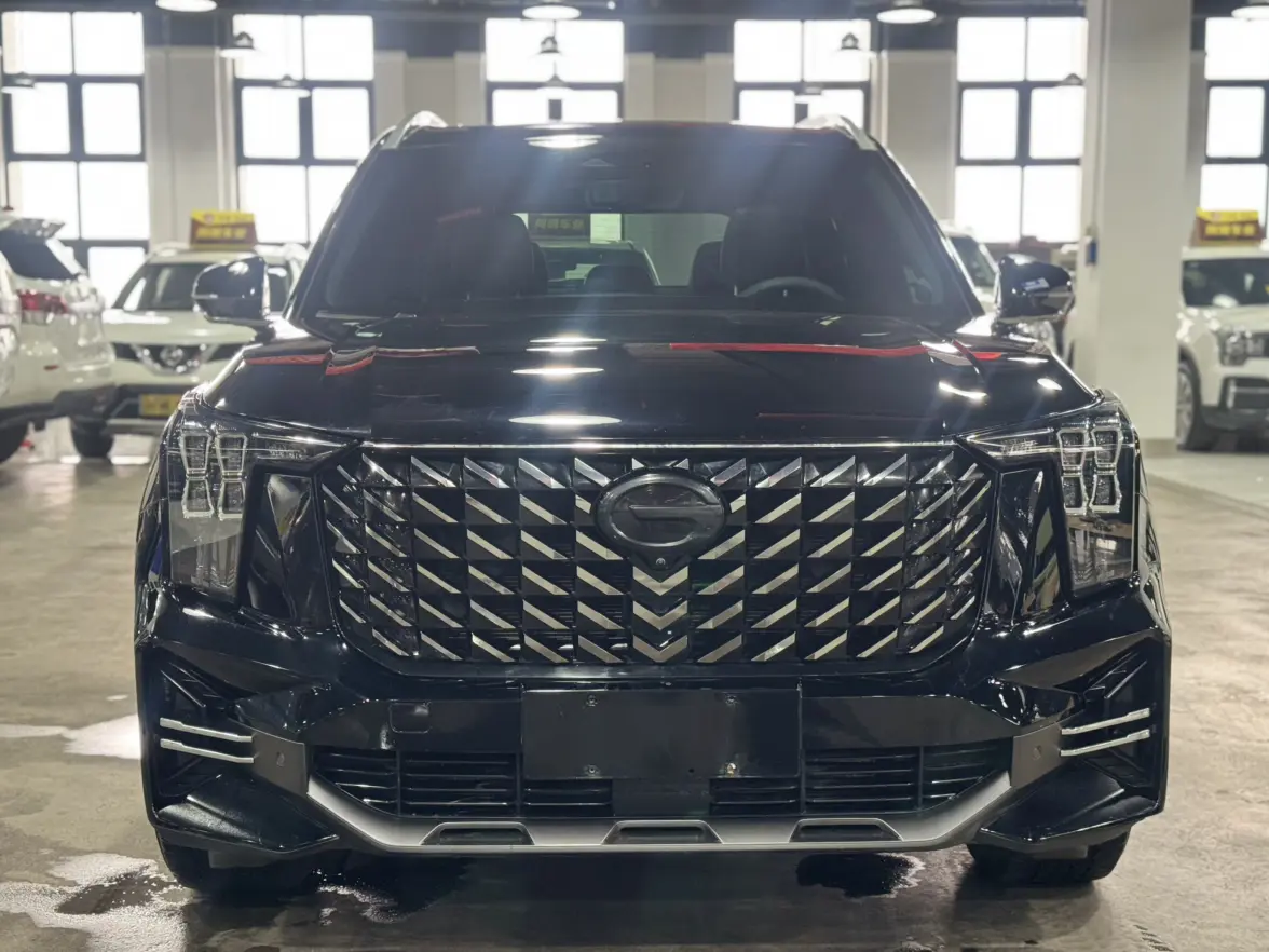 GAC Trumpchi GS8  из Китая