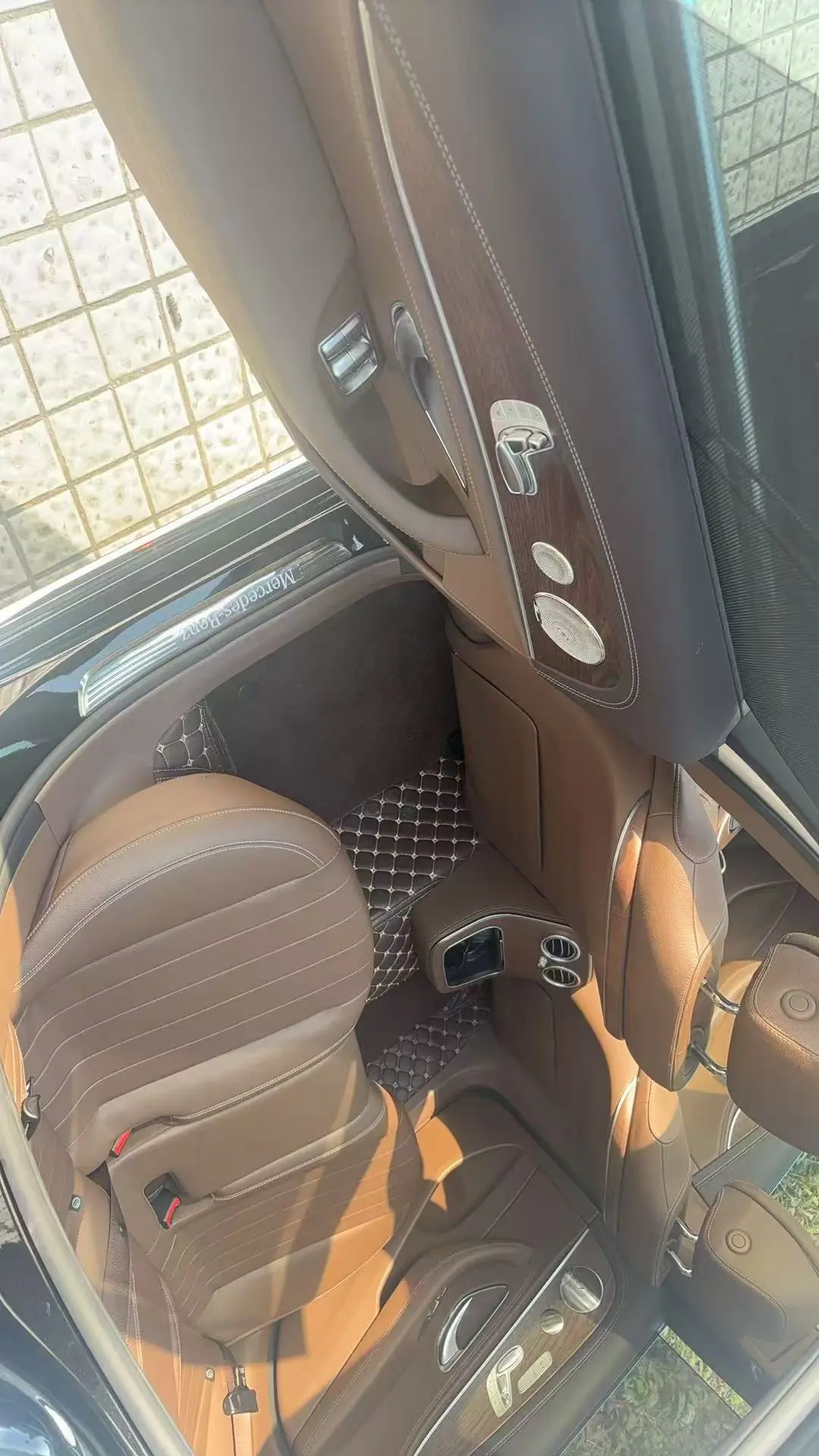 Mercedes-Benz E-Class  из Китая