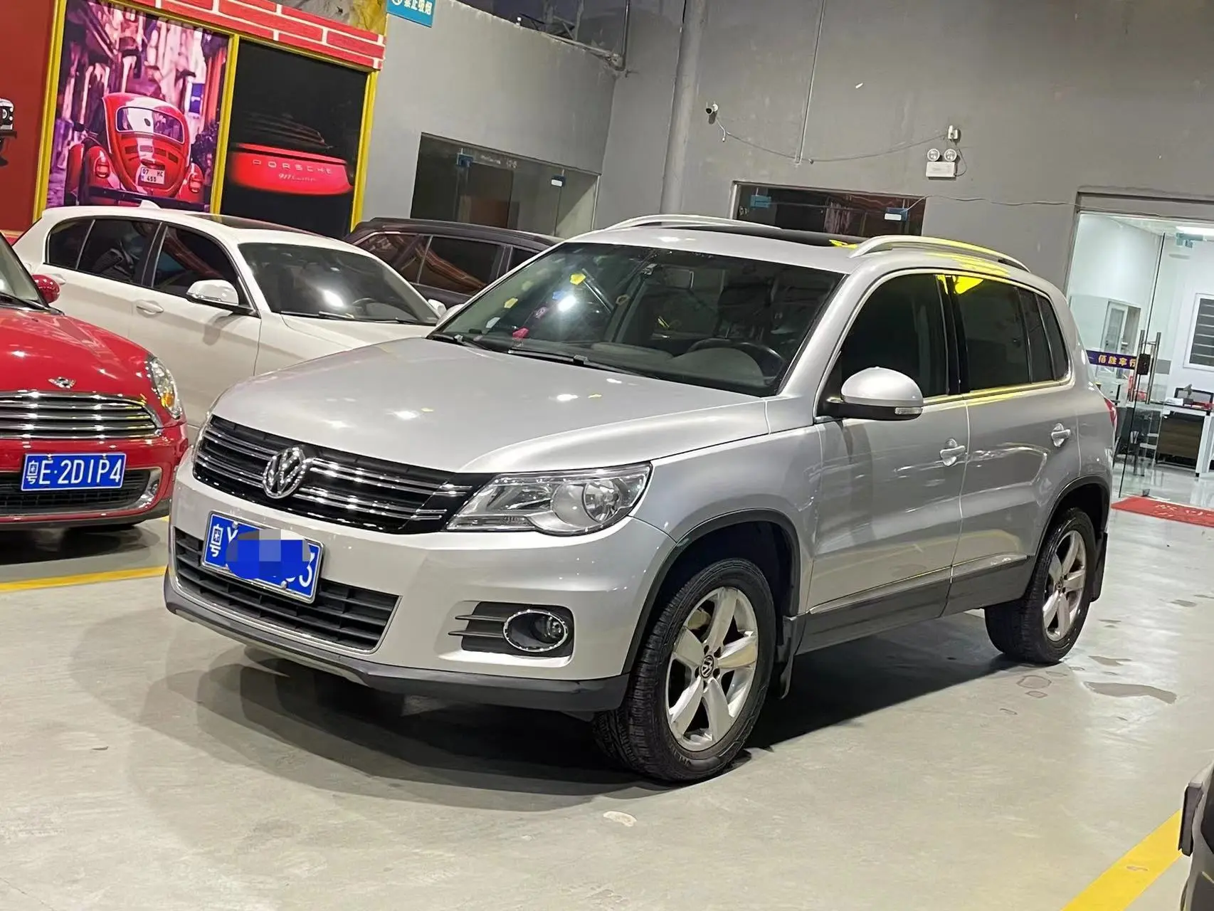 Volkswagen Tiguan (Tharu)  из Китая