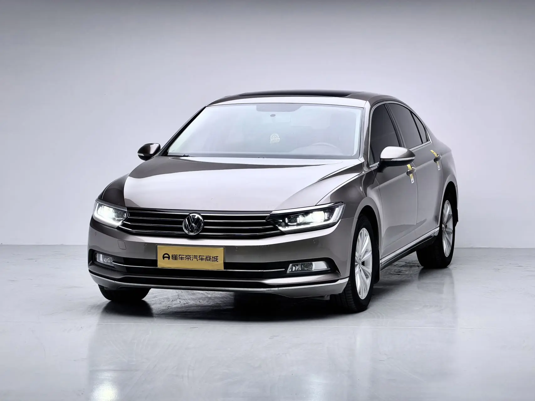 Volkswagen Magotan  из Китая