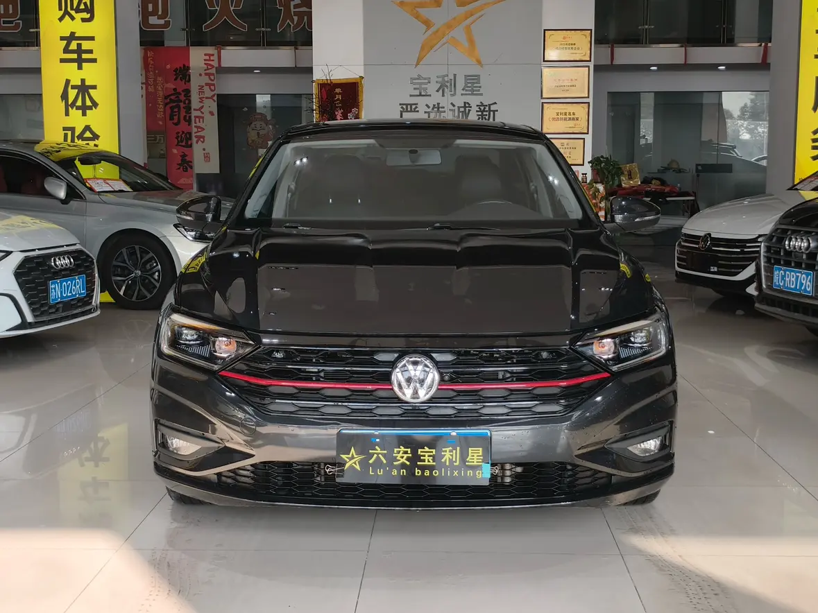 Volkswagen Sagitar  из Китая