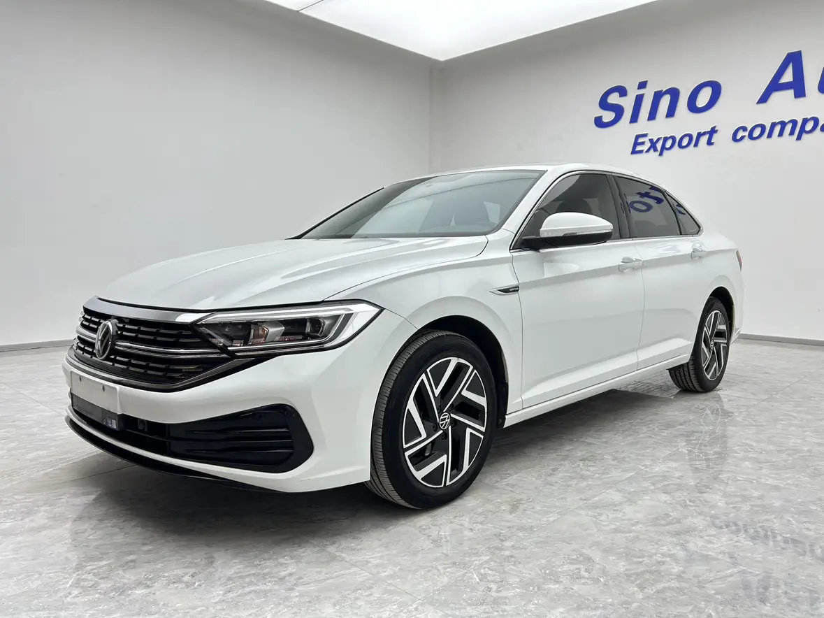 Volkswagen Sagitar  из Китая