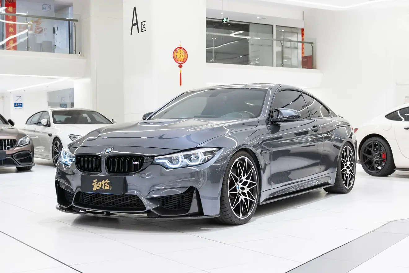 BMW M4  из Китая