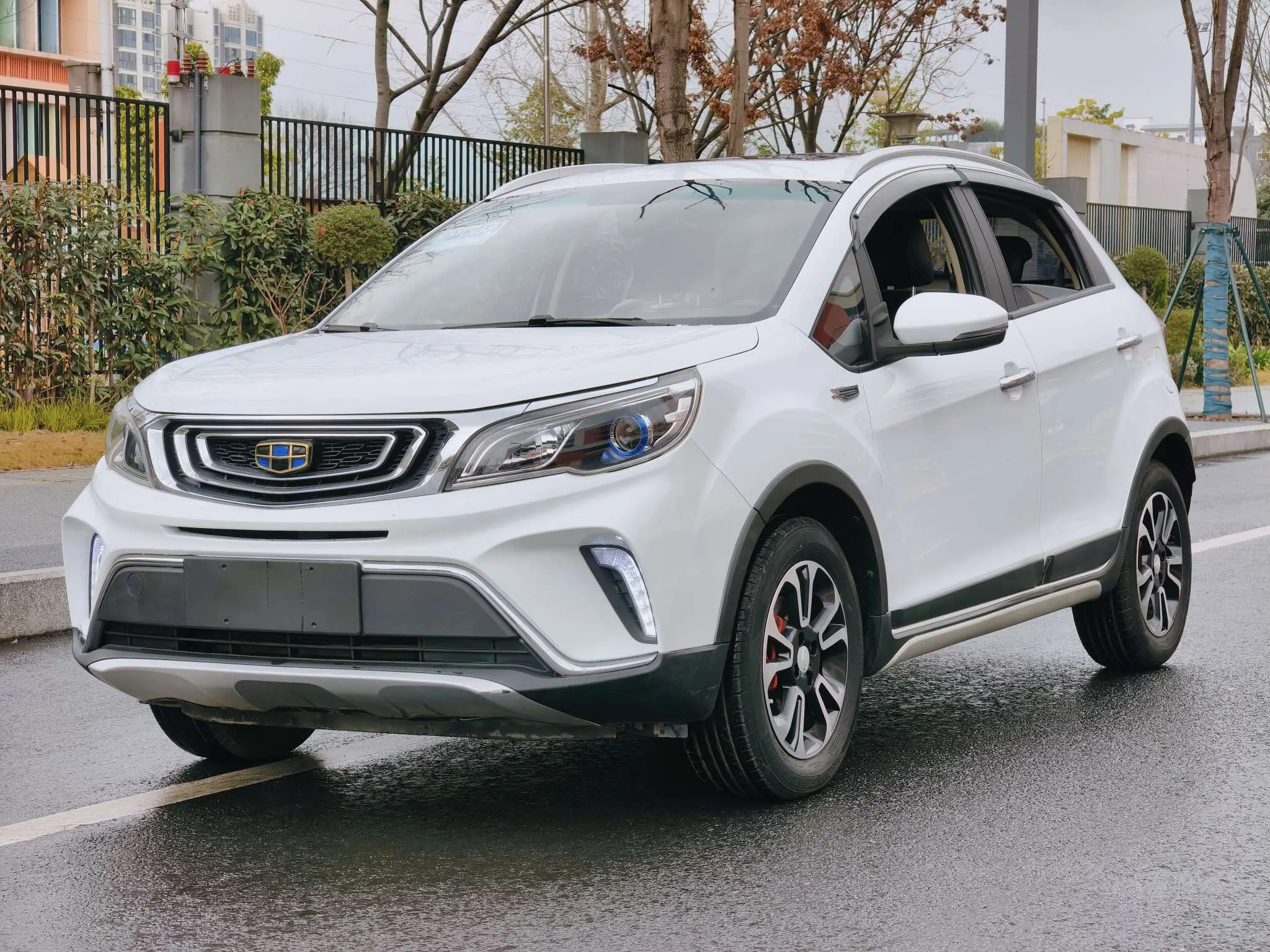 Geely Vision X3  из Китая