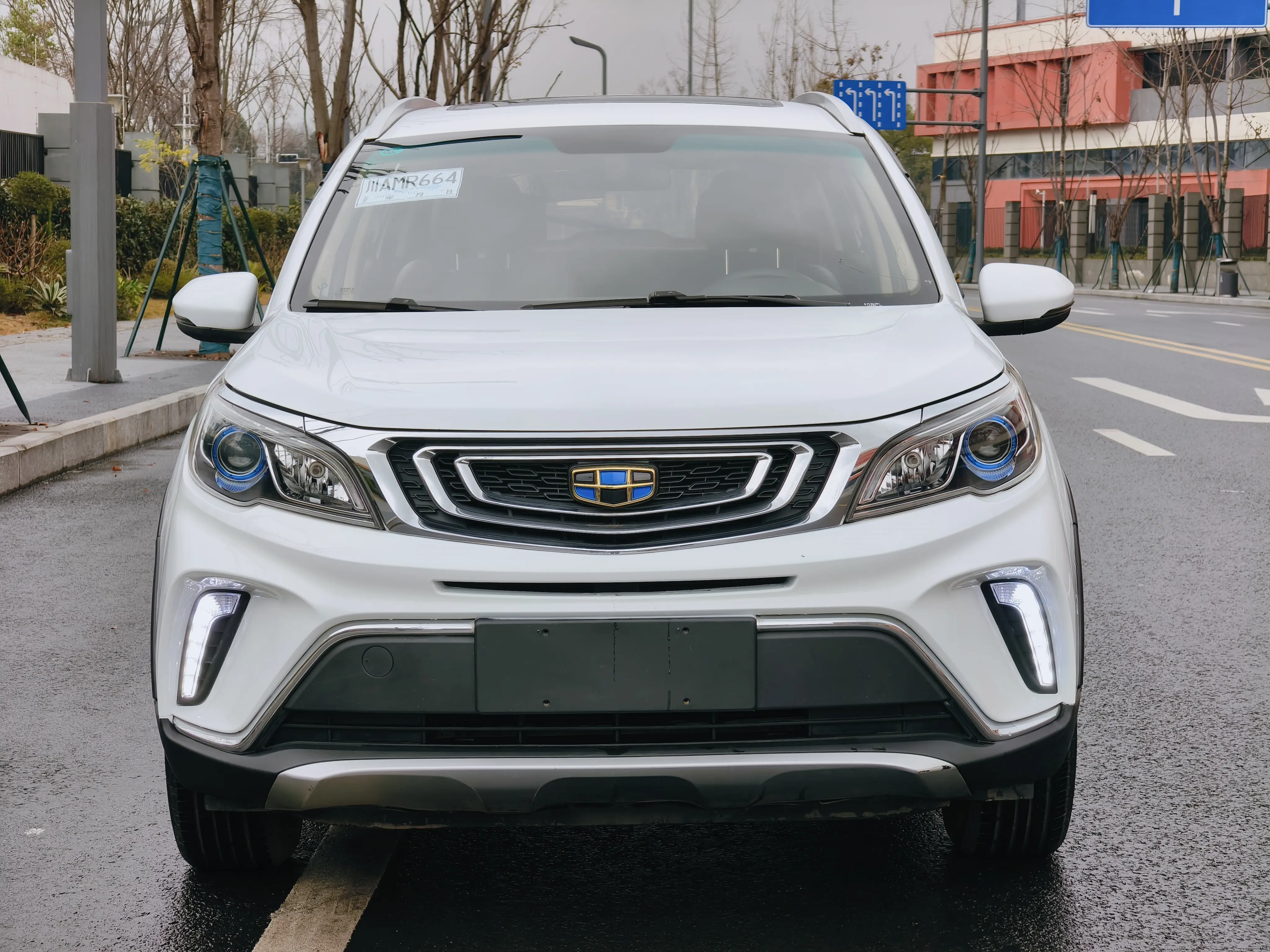 Geely Vision X3  из Китая