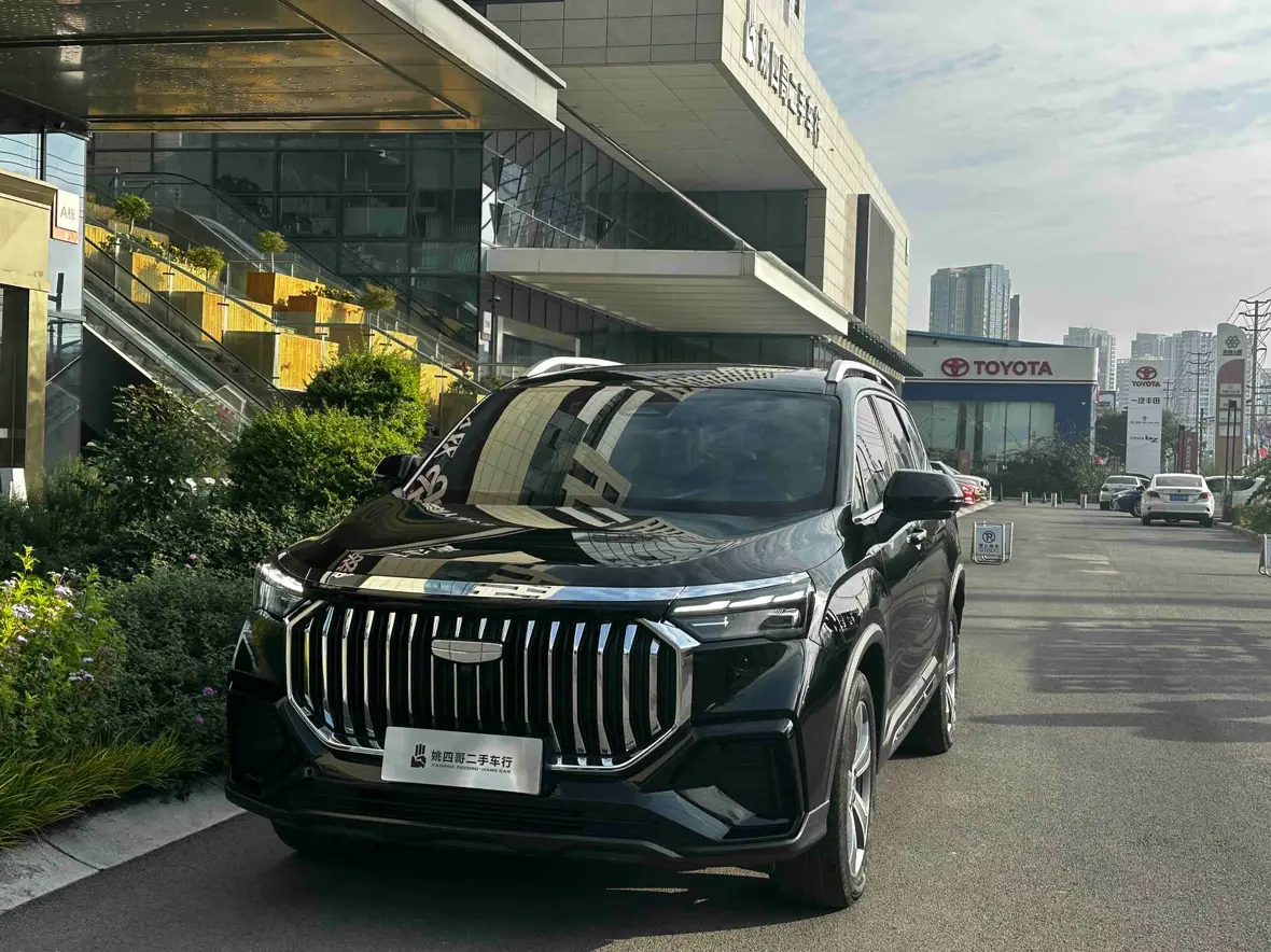 Geely Haoyue L  из Китая