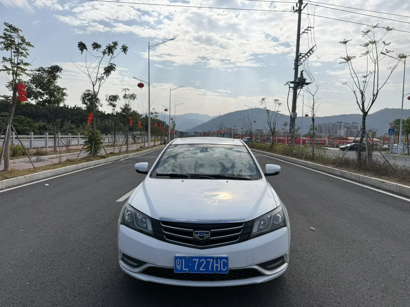Geely Emgrand  из Китая