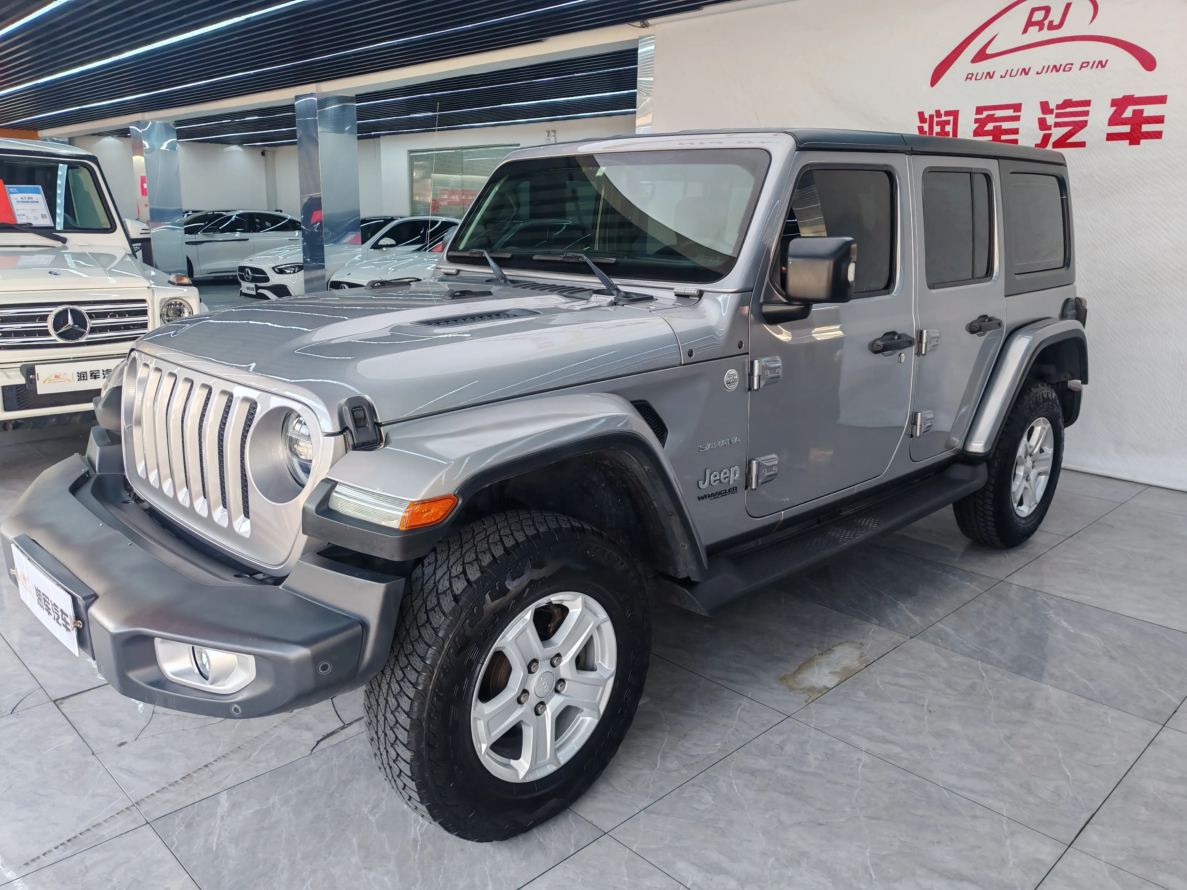 Jeep Wrangler  из Китая
