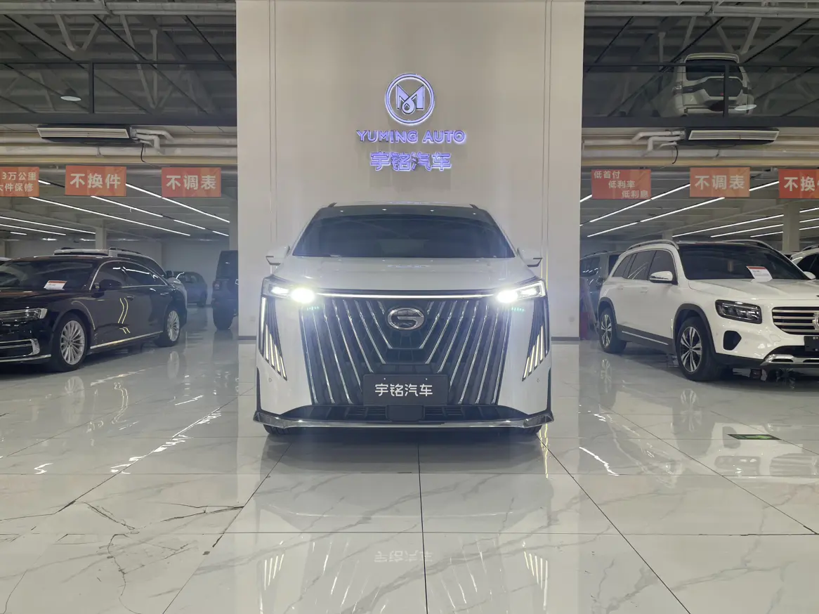 GAC Trumpchi M8  из Китая