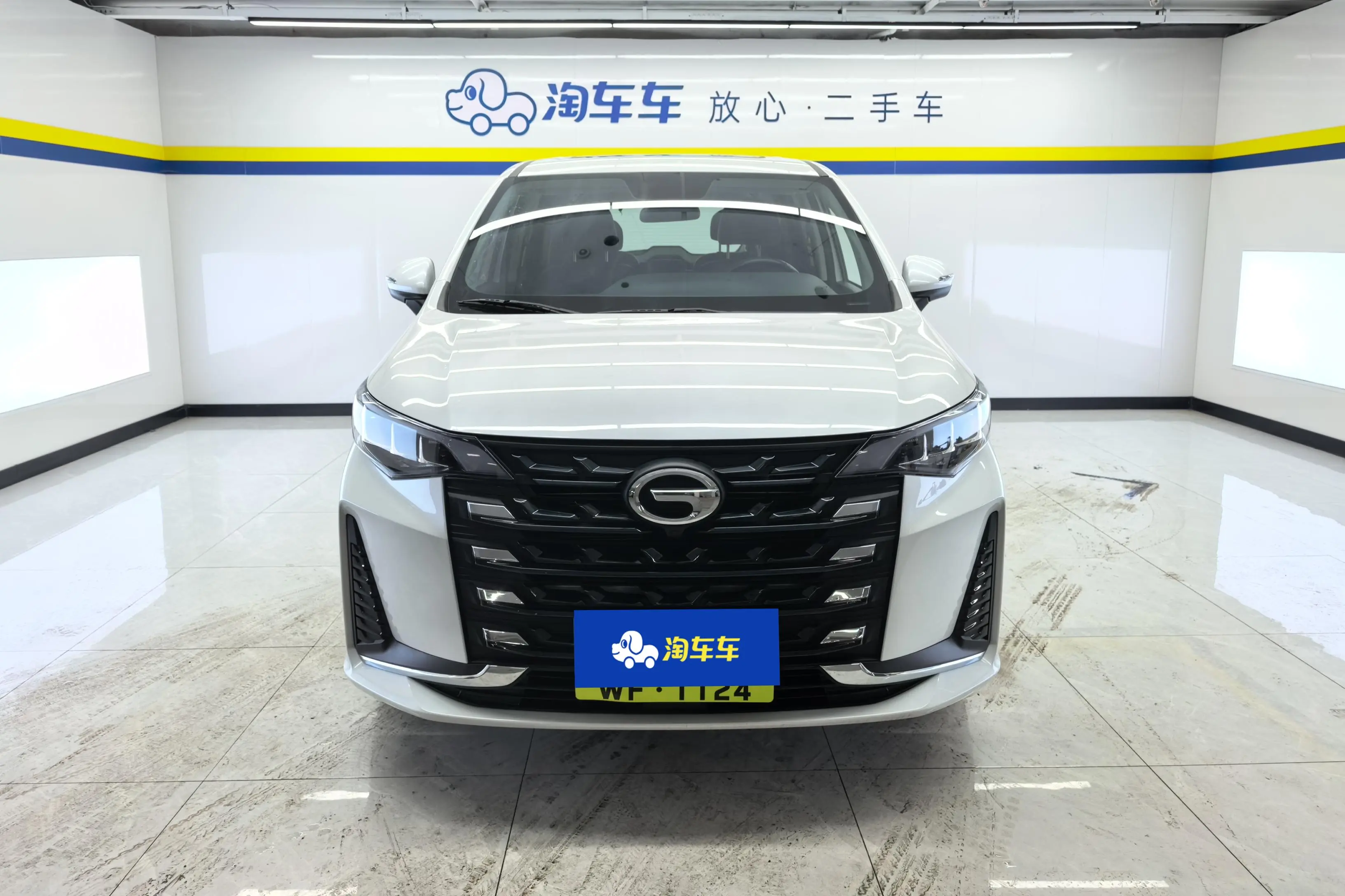 GAC Trumpchi M6  из Китая