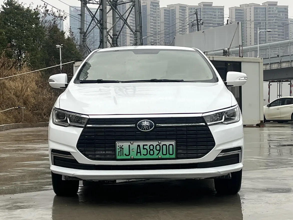 BYD QinEV  из Китая