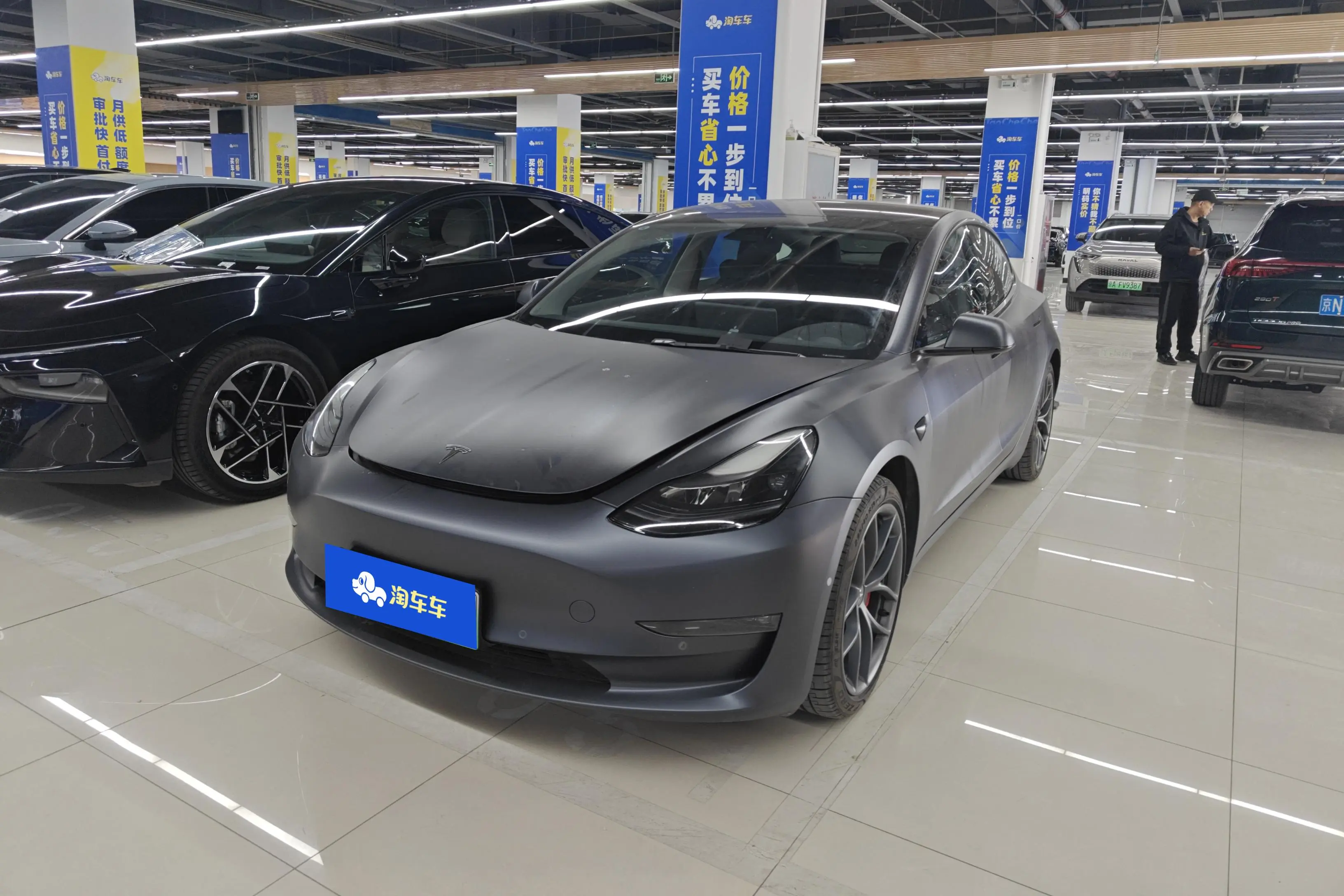 Tesla Model 3  из Китая