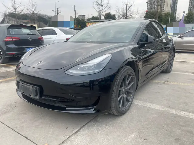 Tesla Model 3  из Китая