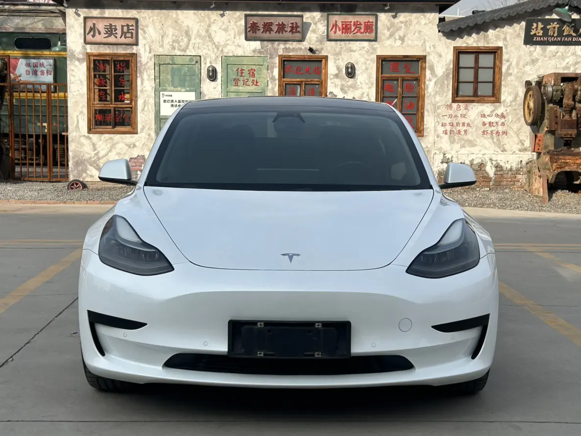 Tesla Model 3  из Китая