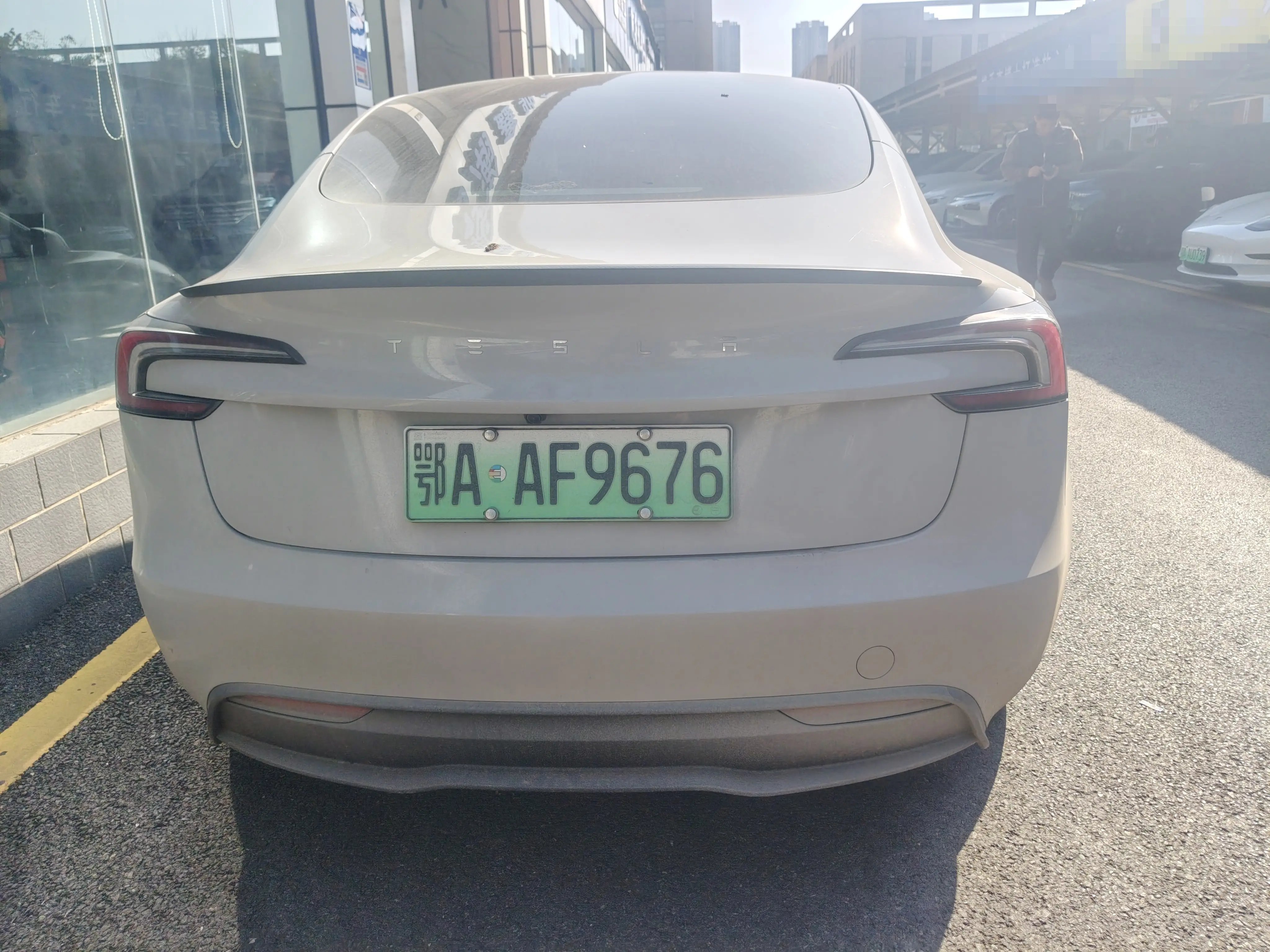 Tesla Model 3  из Китая