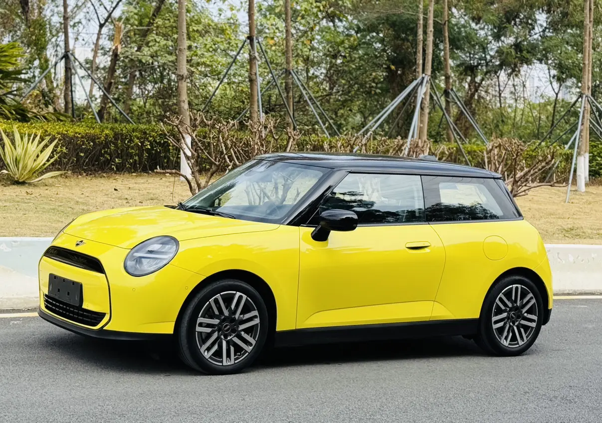 MINI ELECTRIC  COOPER  из Китая