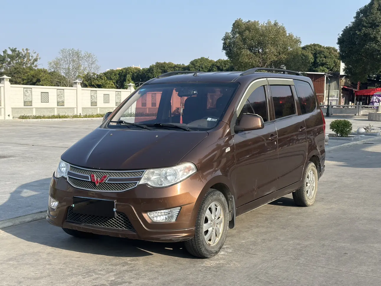 Wuling Hongguang  из Китая