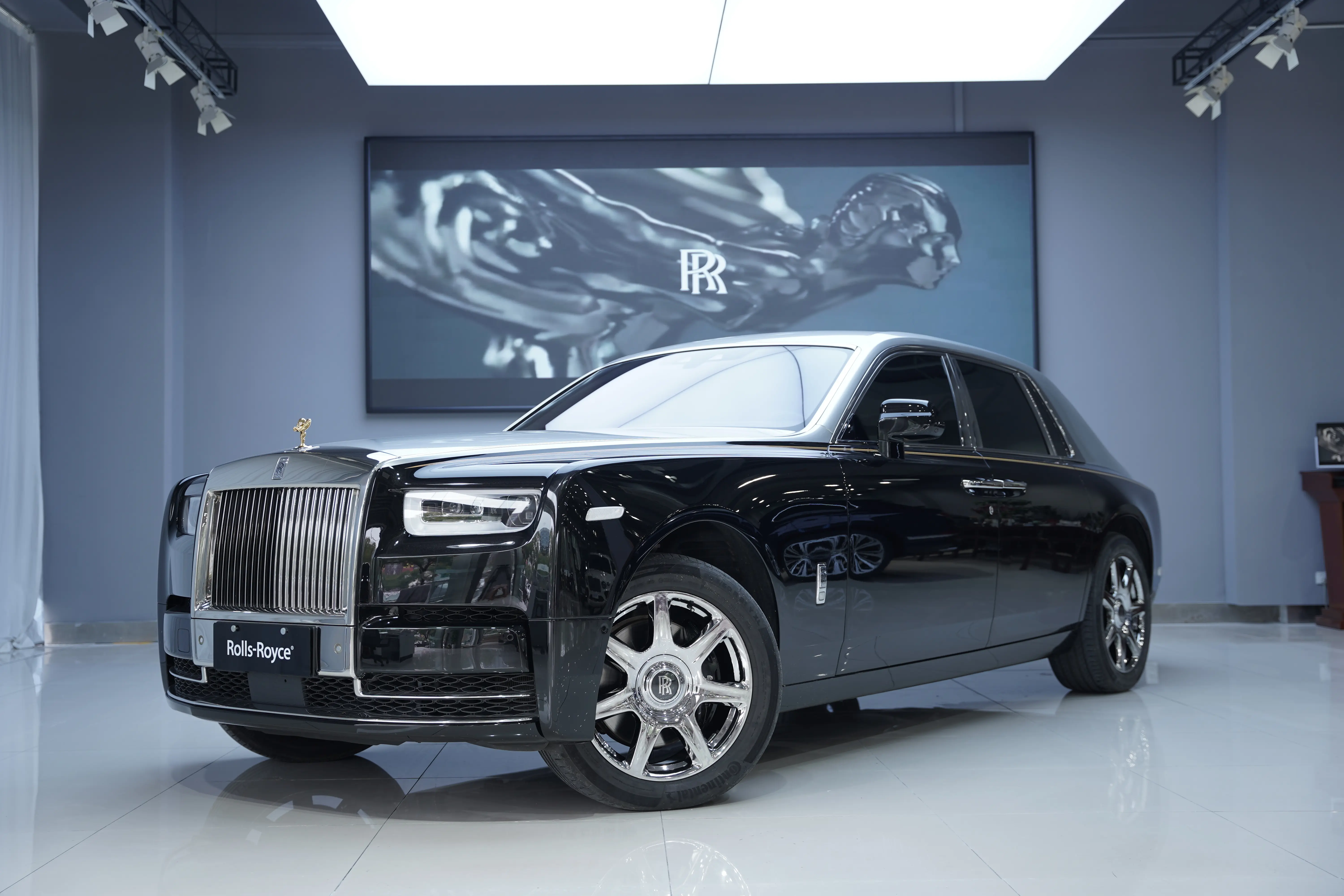 Rolls Royce Phantom