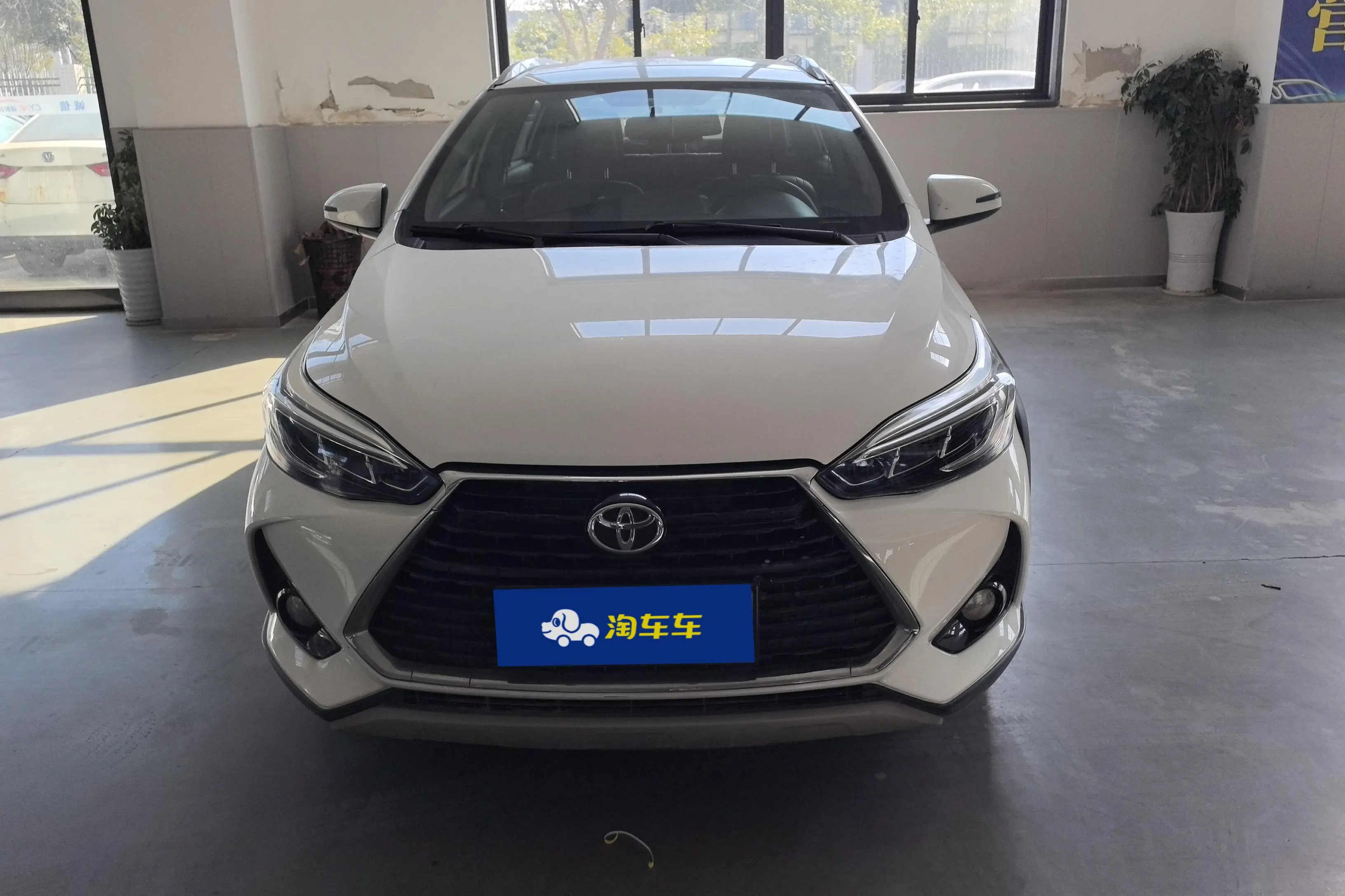 Toyota Yaris L  из Китая