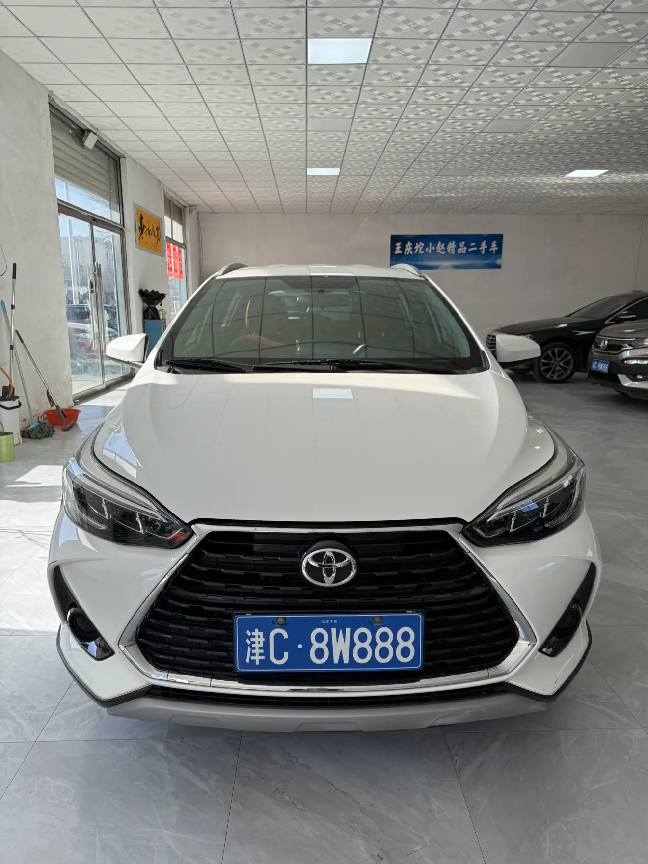 Toyota Yaris L  из Китая