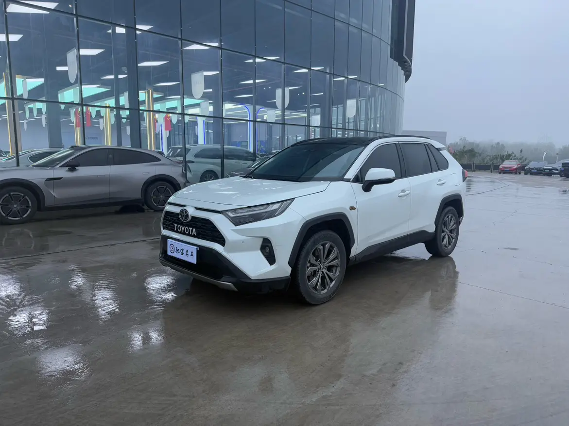 Toyota RAV4  из Китая