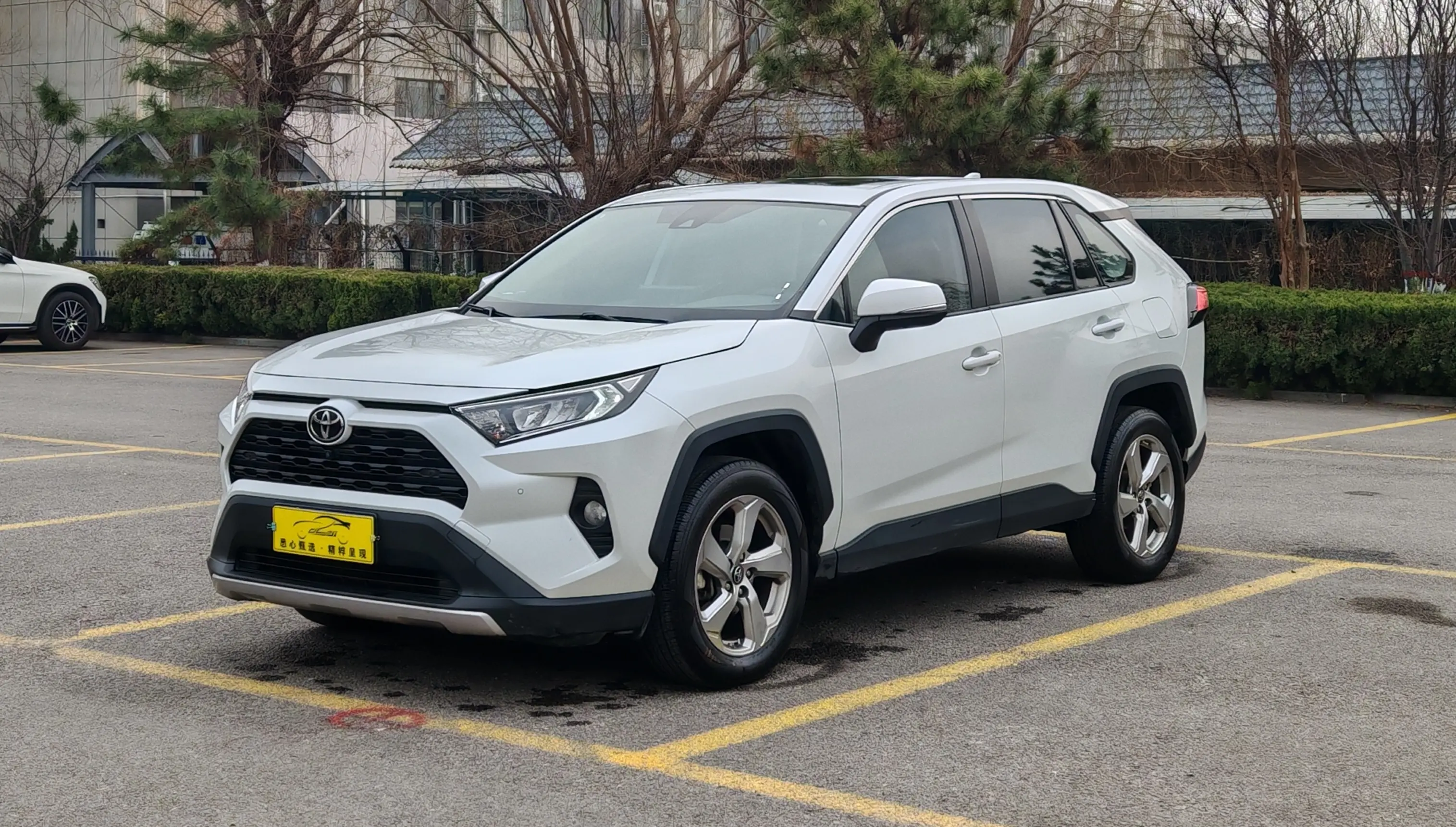Toyota RAV4  из Китая