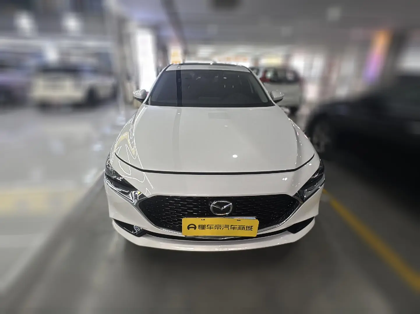 Mazda Axela (Mazda3)  из Китая