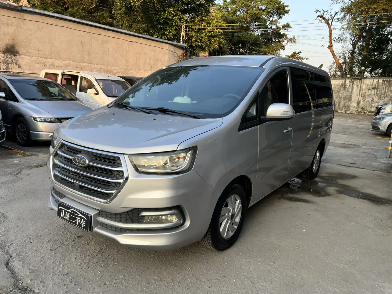 JAC Ruifeng M4  из Китая