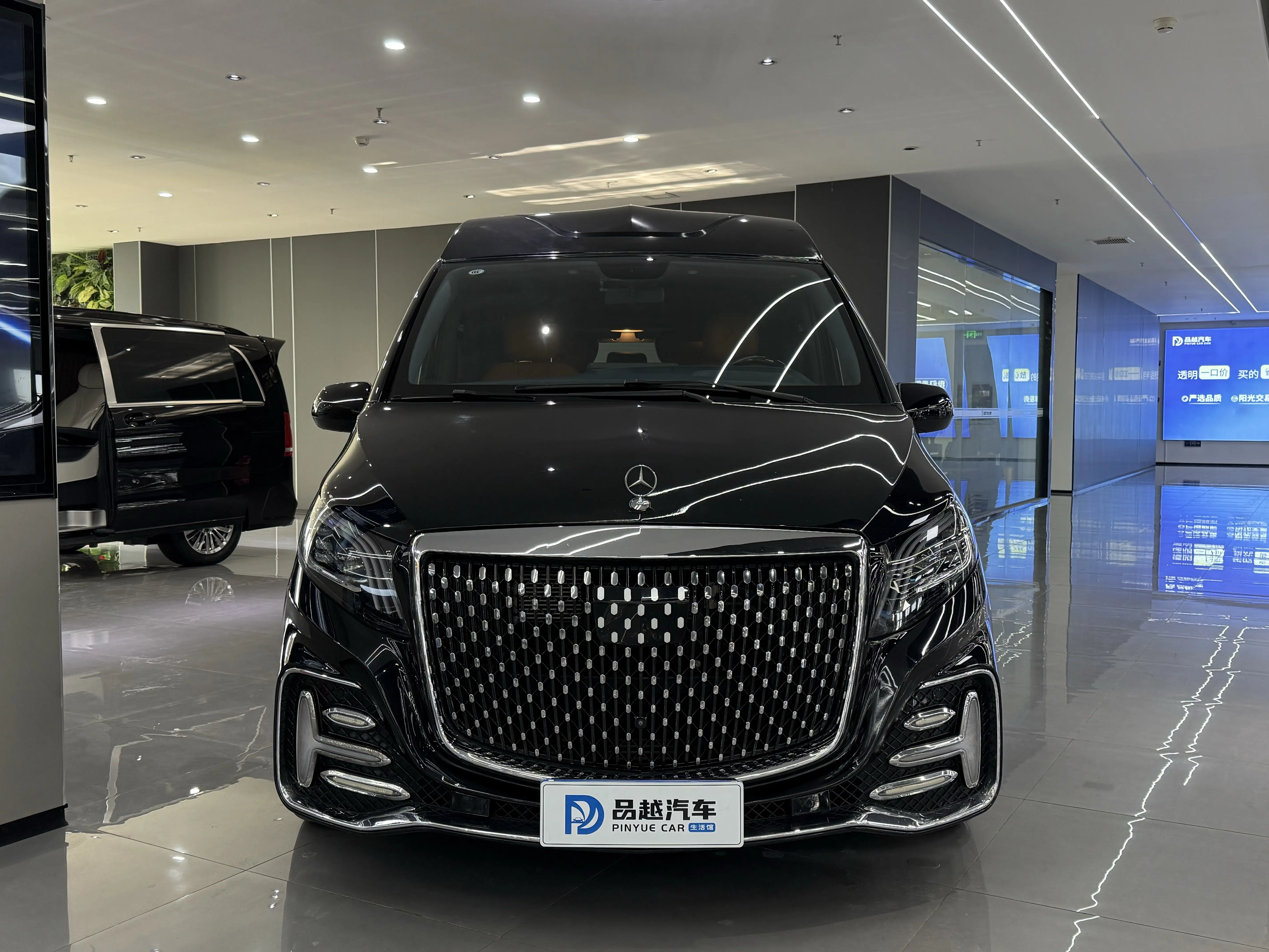 Mercedes-Benz Vito  из Китая