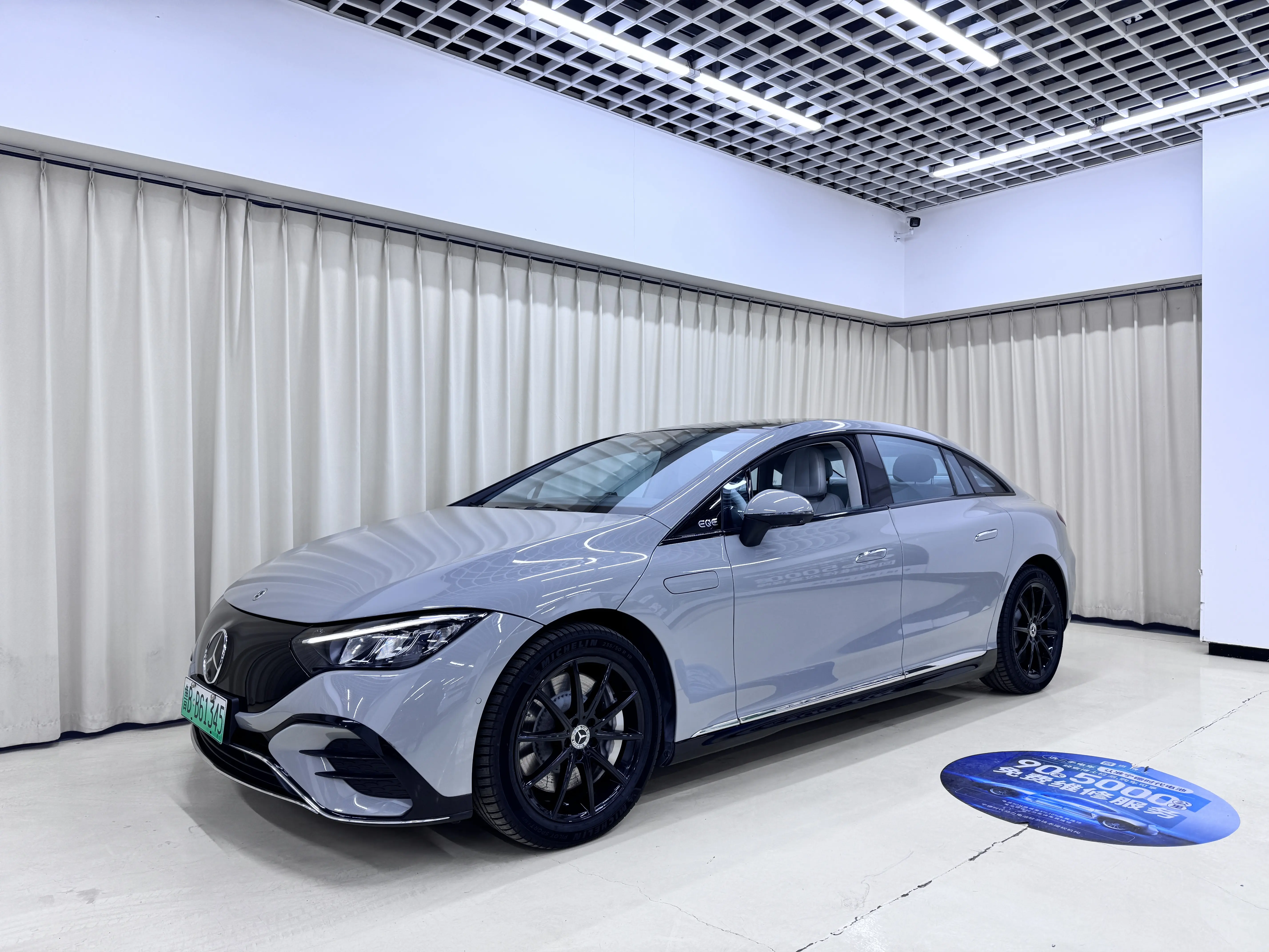 Mercedes-Benz EQE  из Китая