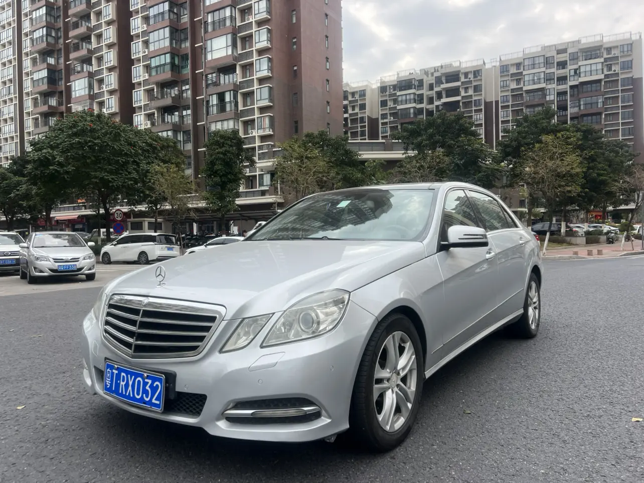 Mercedes-Benz E-Class  из Китая