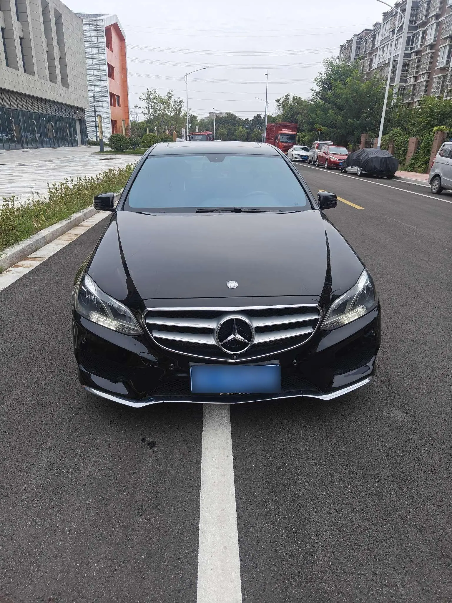 Mercedes-Benz E-Class  из Китая
