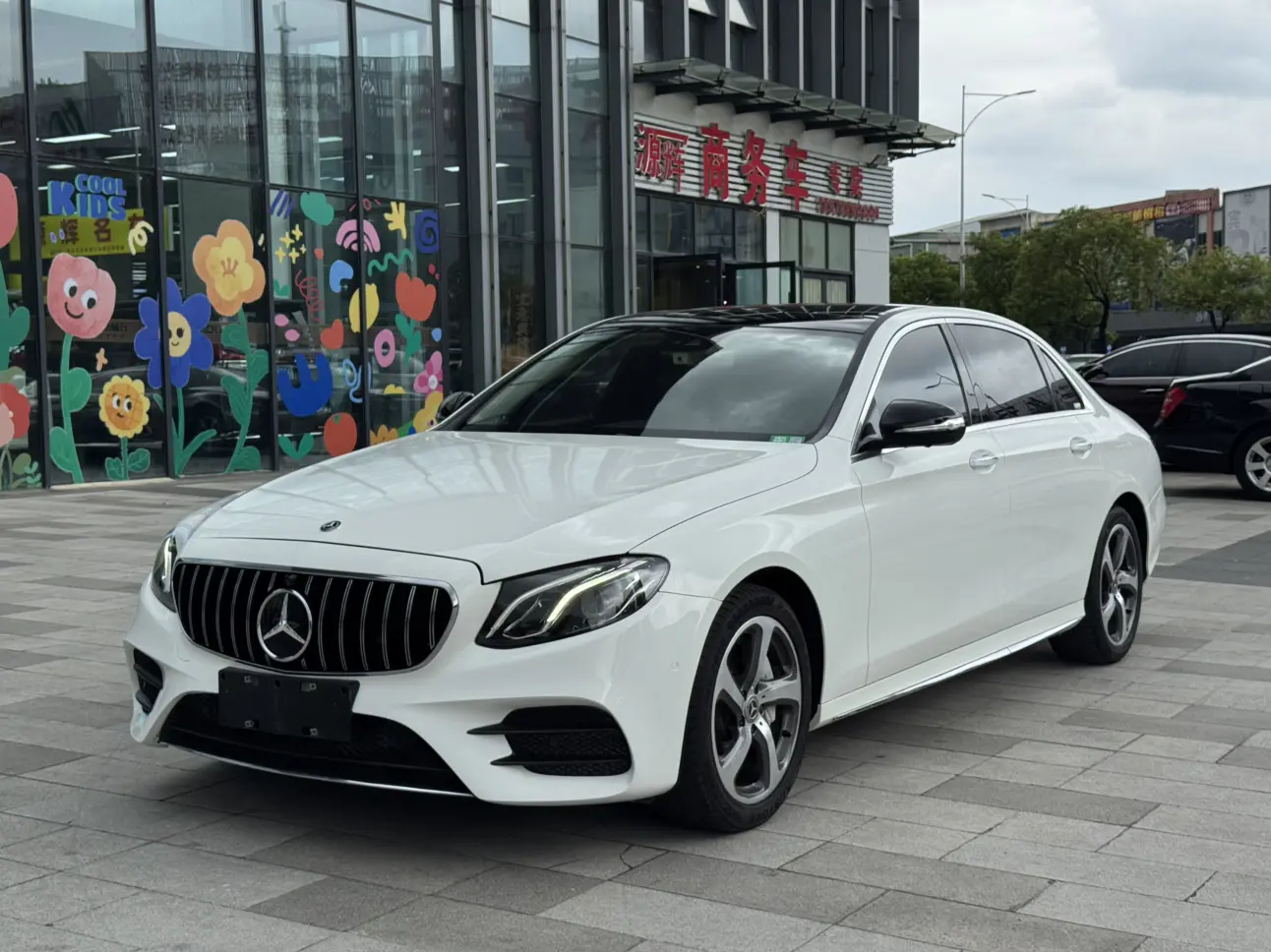 Mercedes-Benz E-Class  из Китая